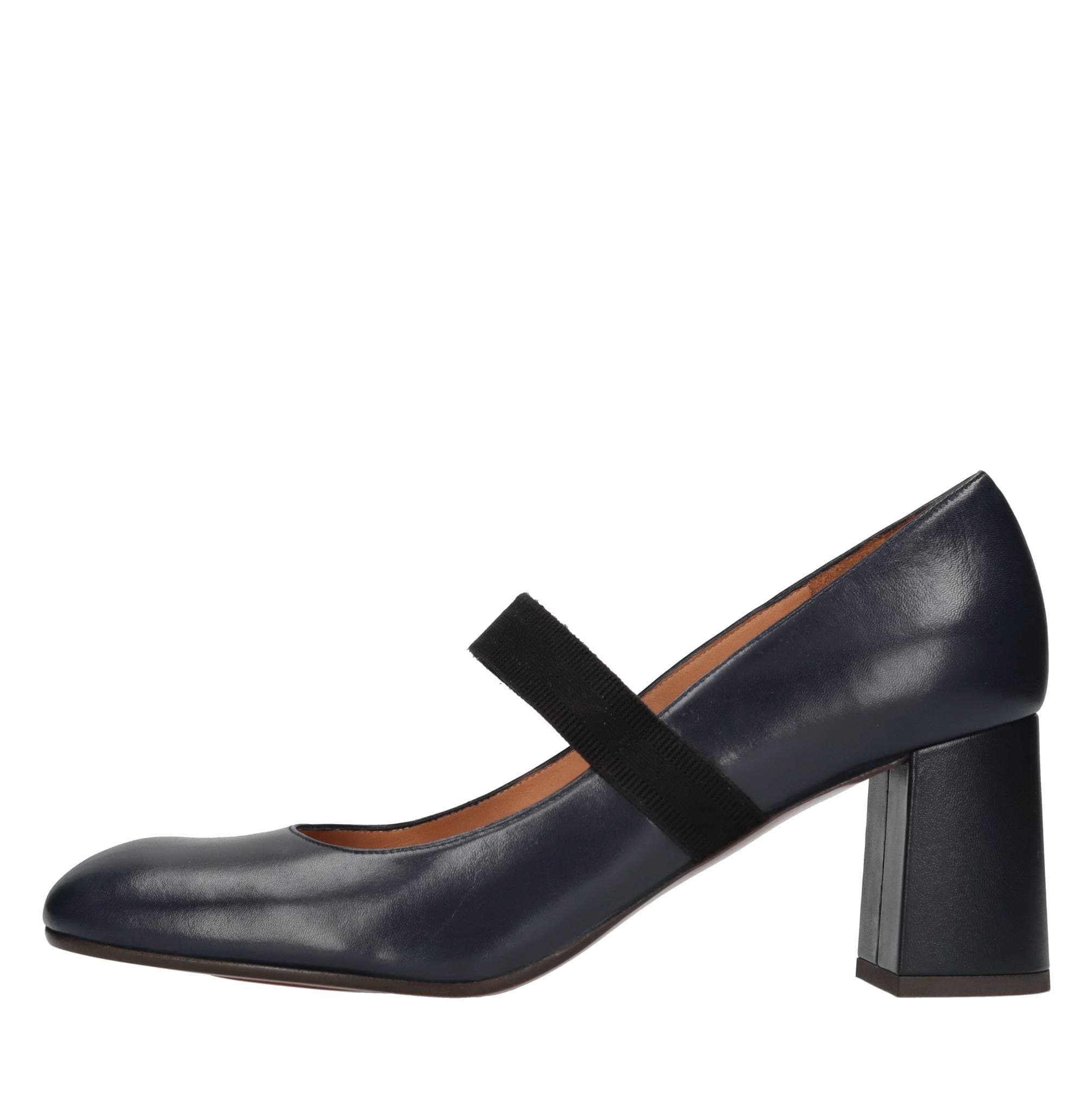 Chie Mihara With Heel