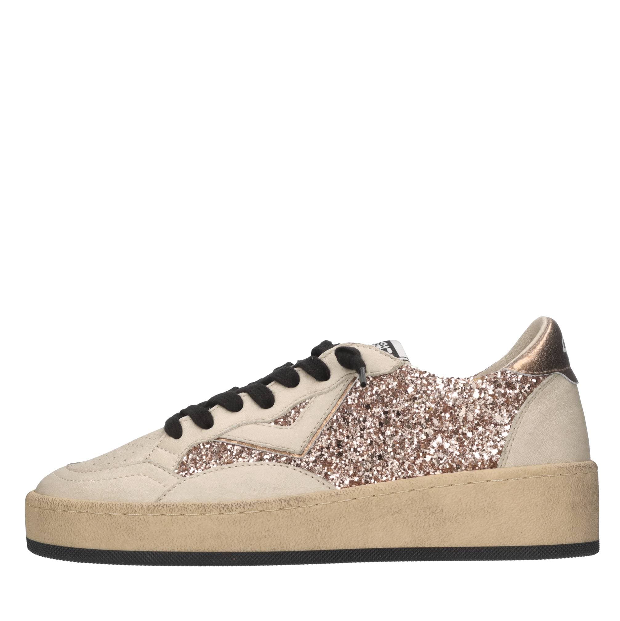 4B12 Sneakers