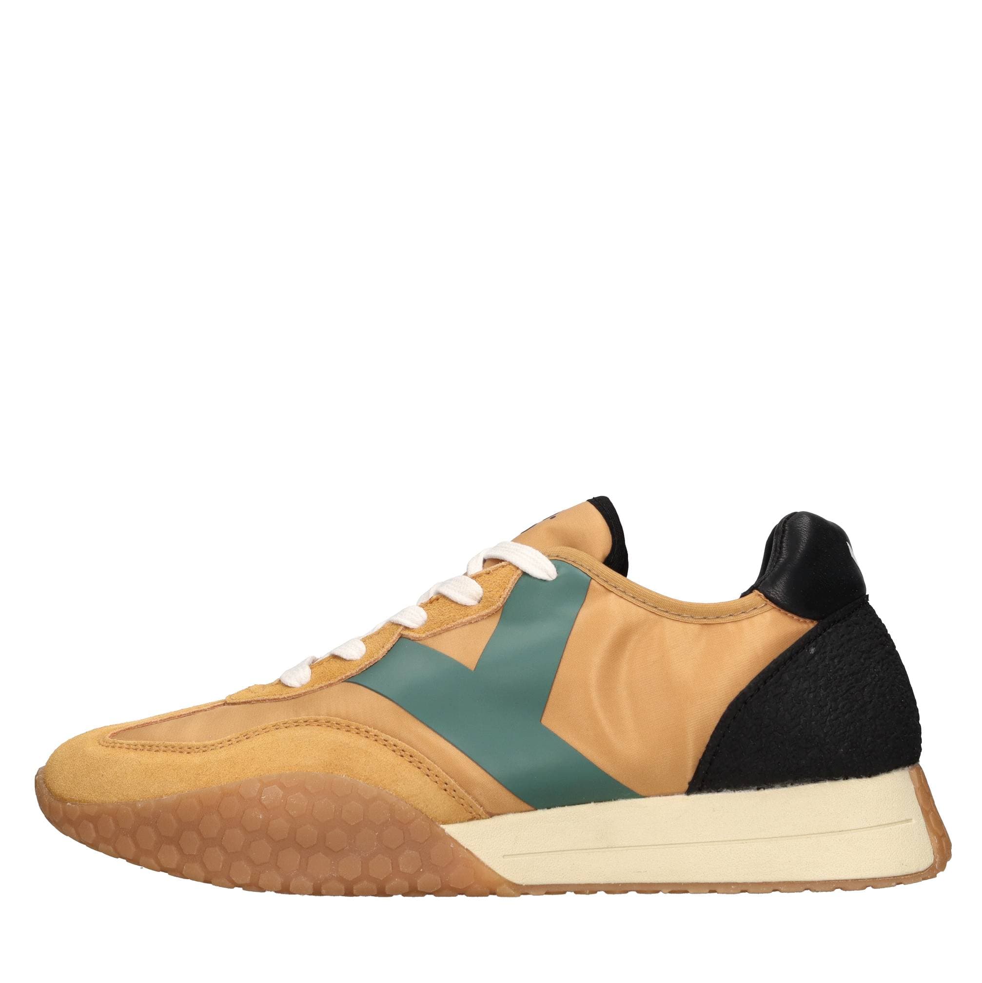 KEH NOO Sneakers