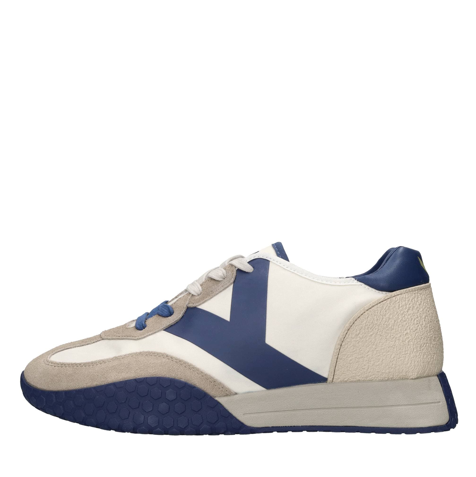 KEH NOO Sneakers