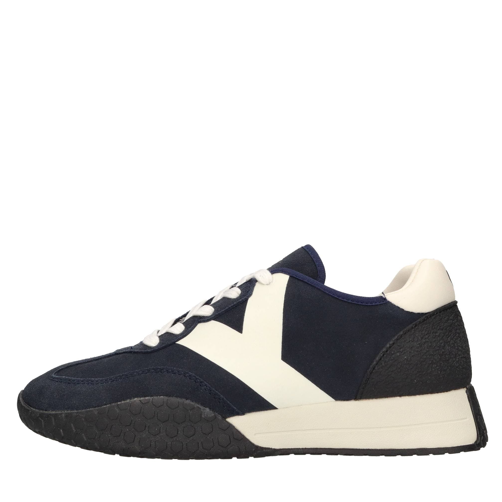 KEH NOO Sneakers
