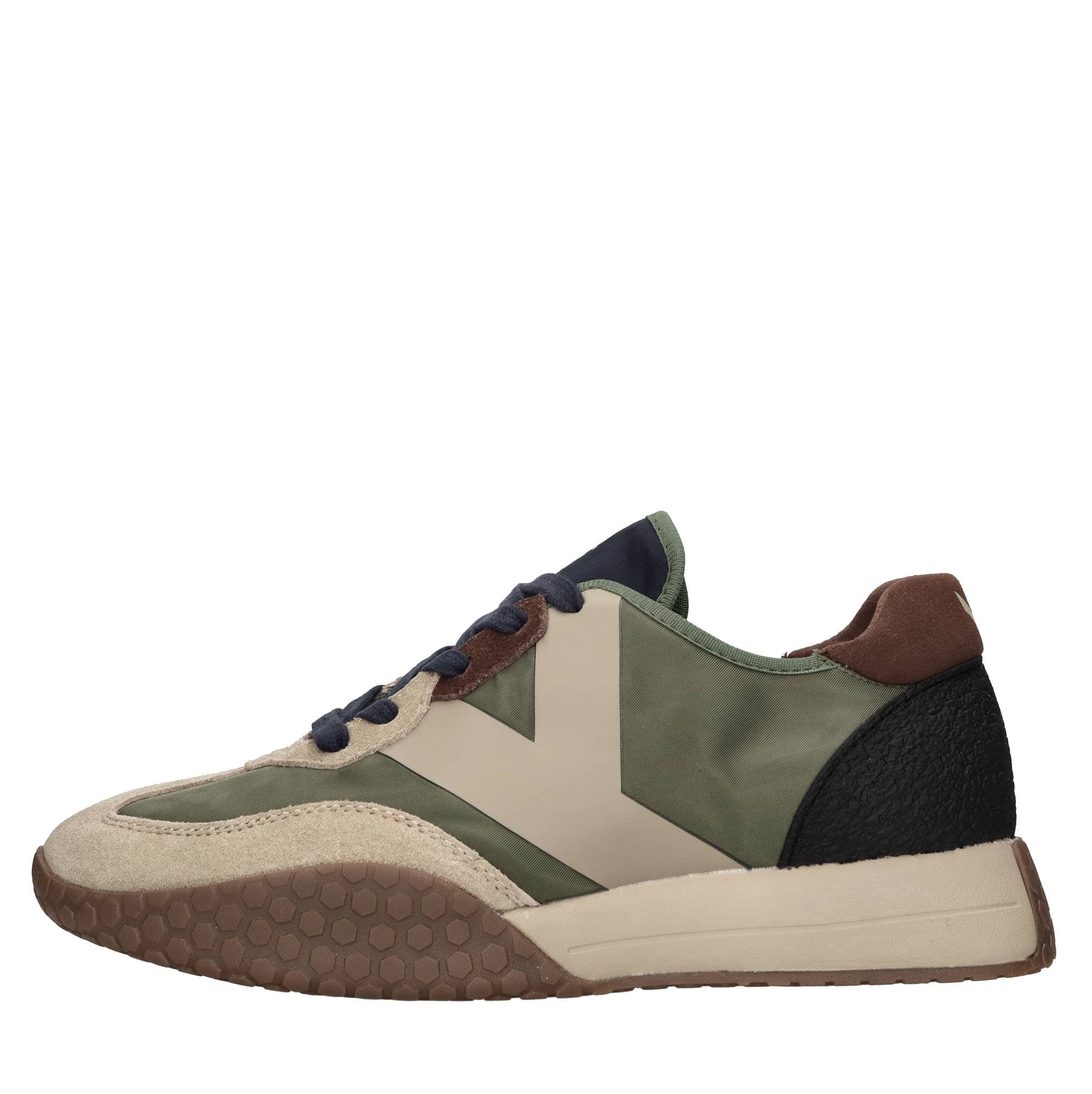 KEH NOO Sneakers