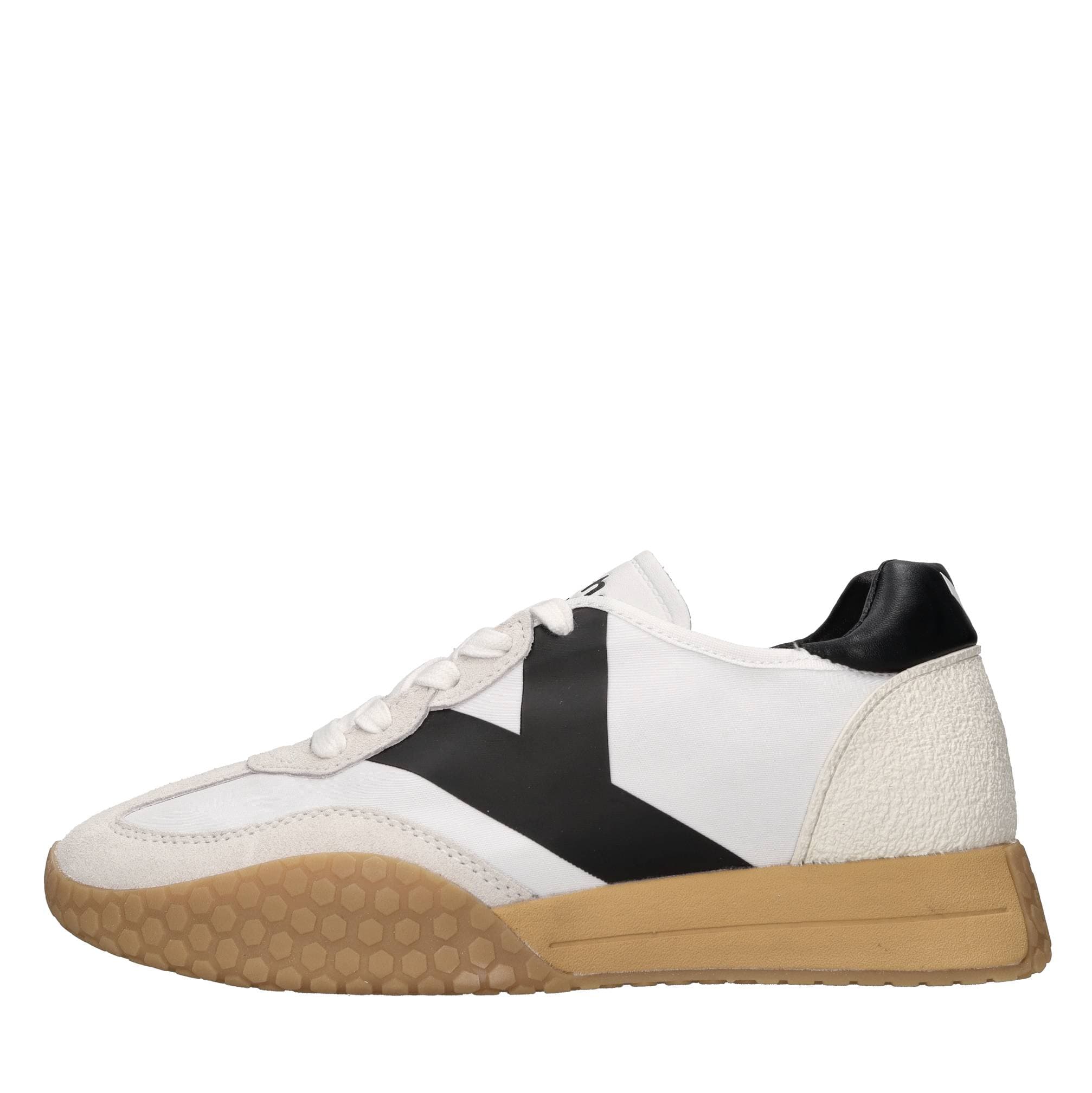 KEH NOO Sneakers