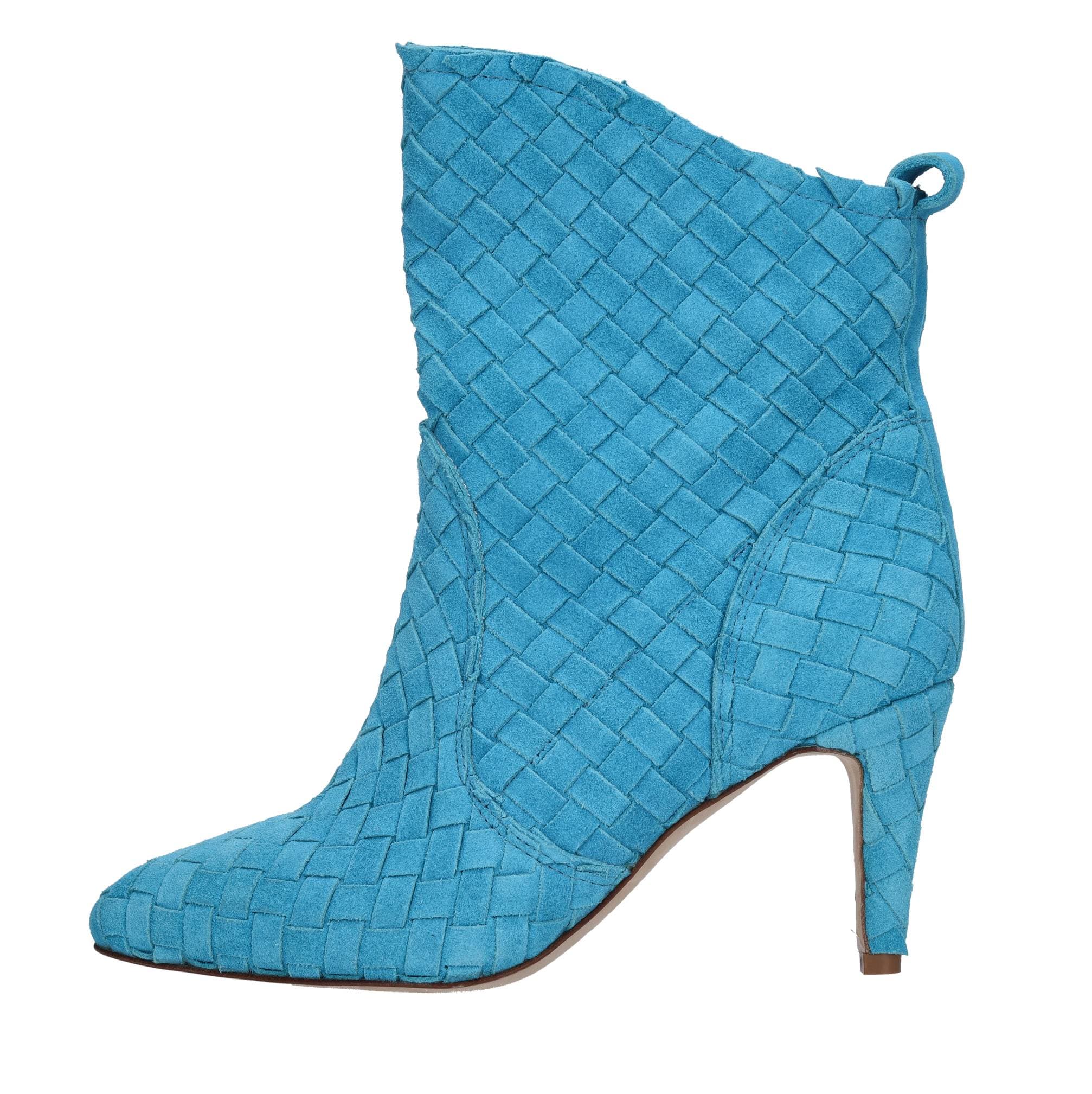 The Seller Boots