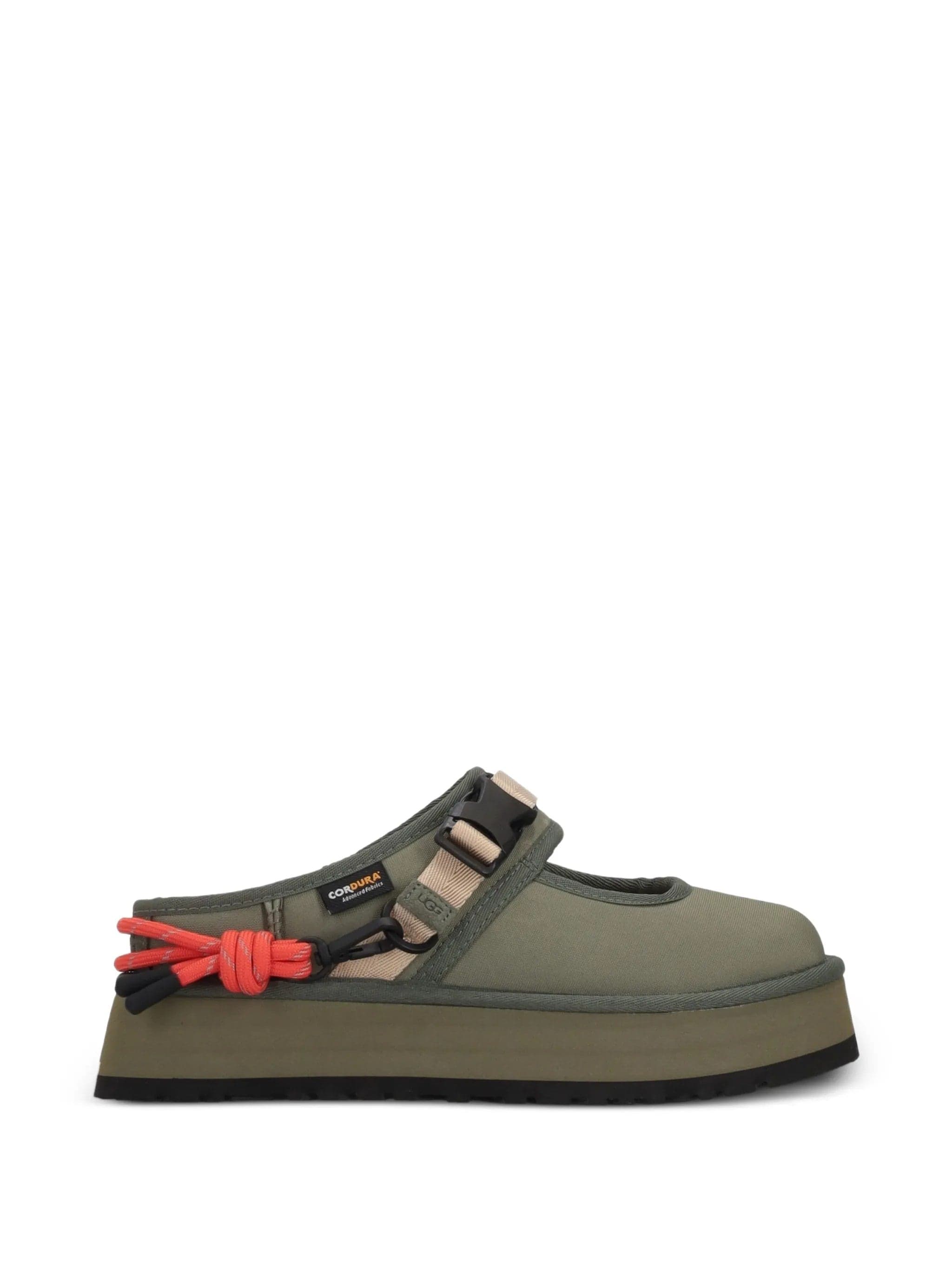 Ugg