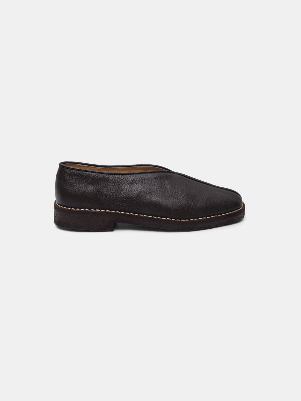 piped crepe slippers