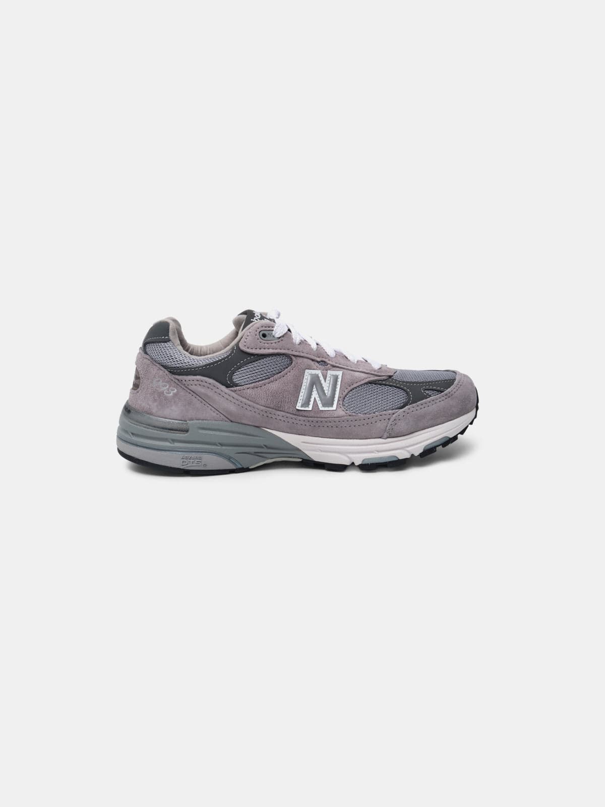 993