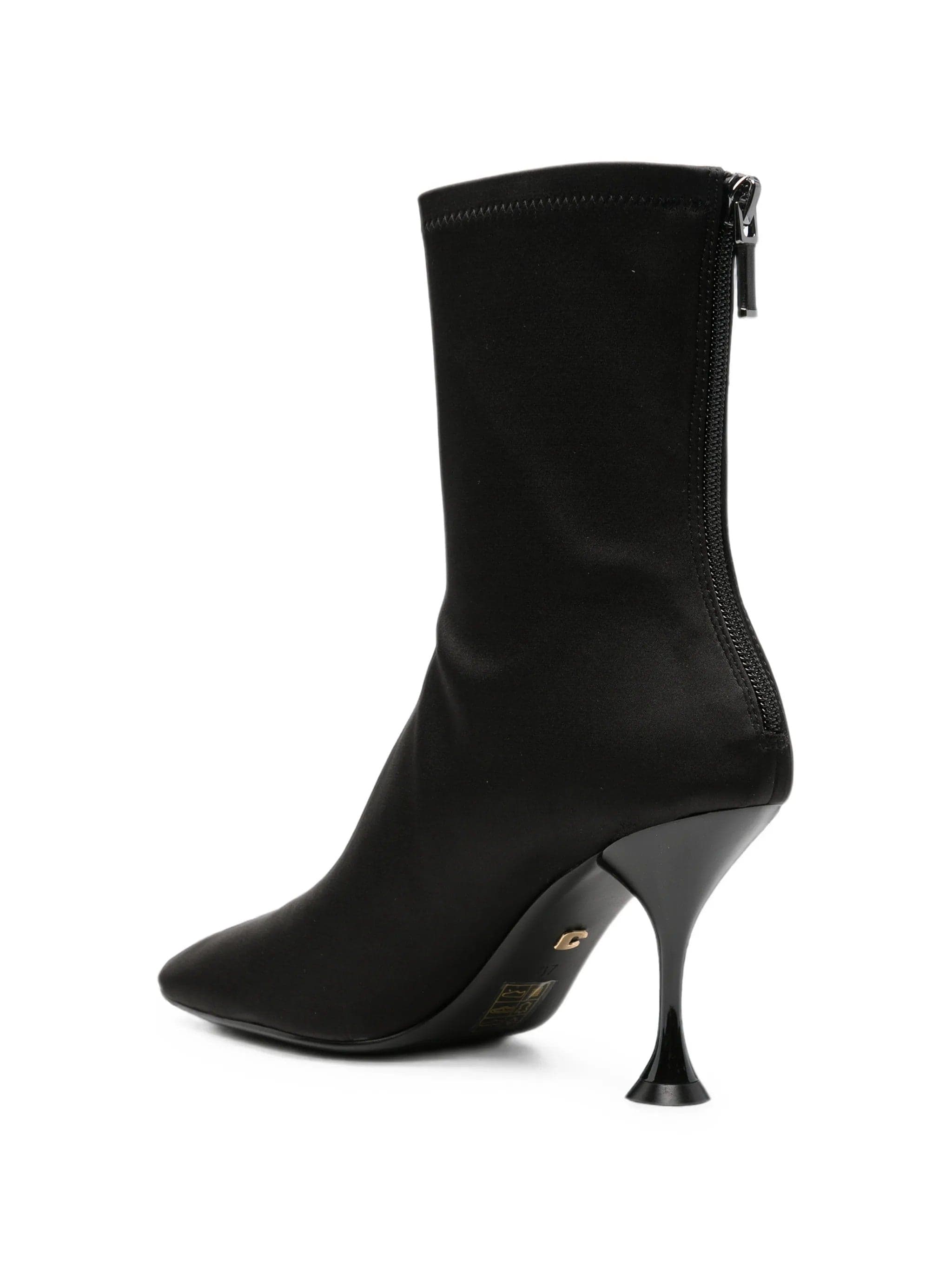 Lola Cruz Women boots