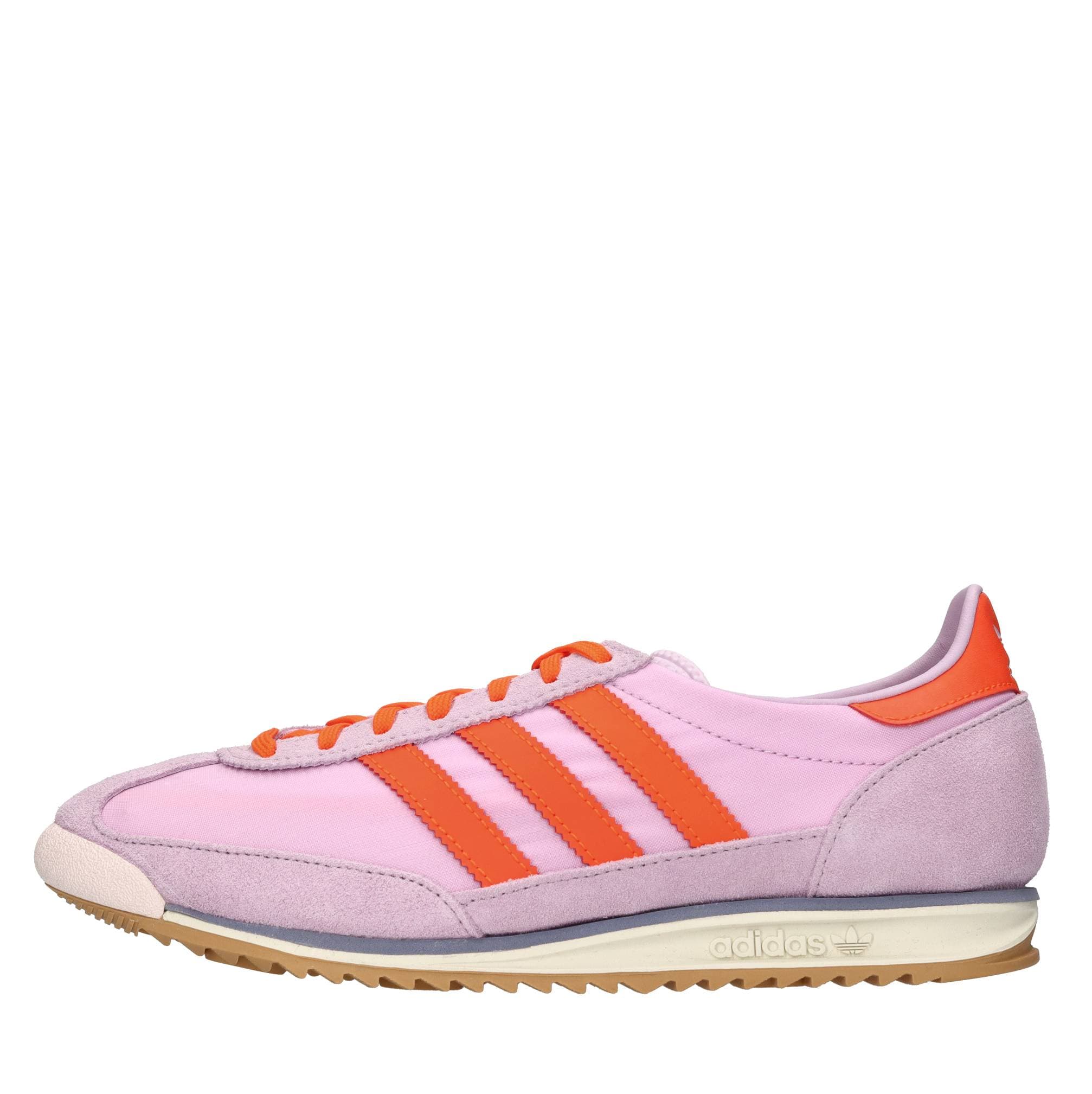 Adidas Sneakers