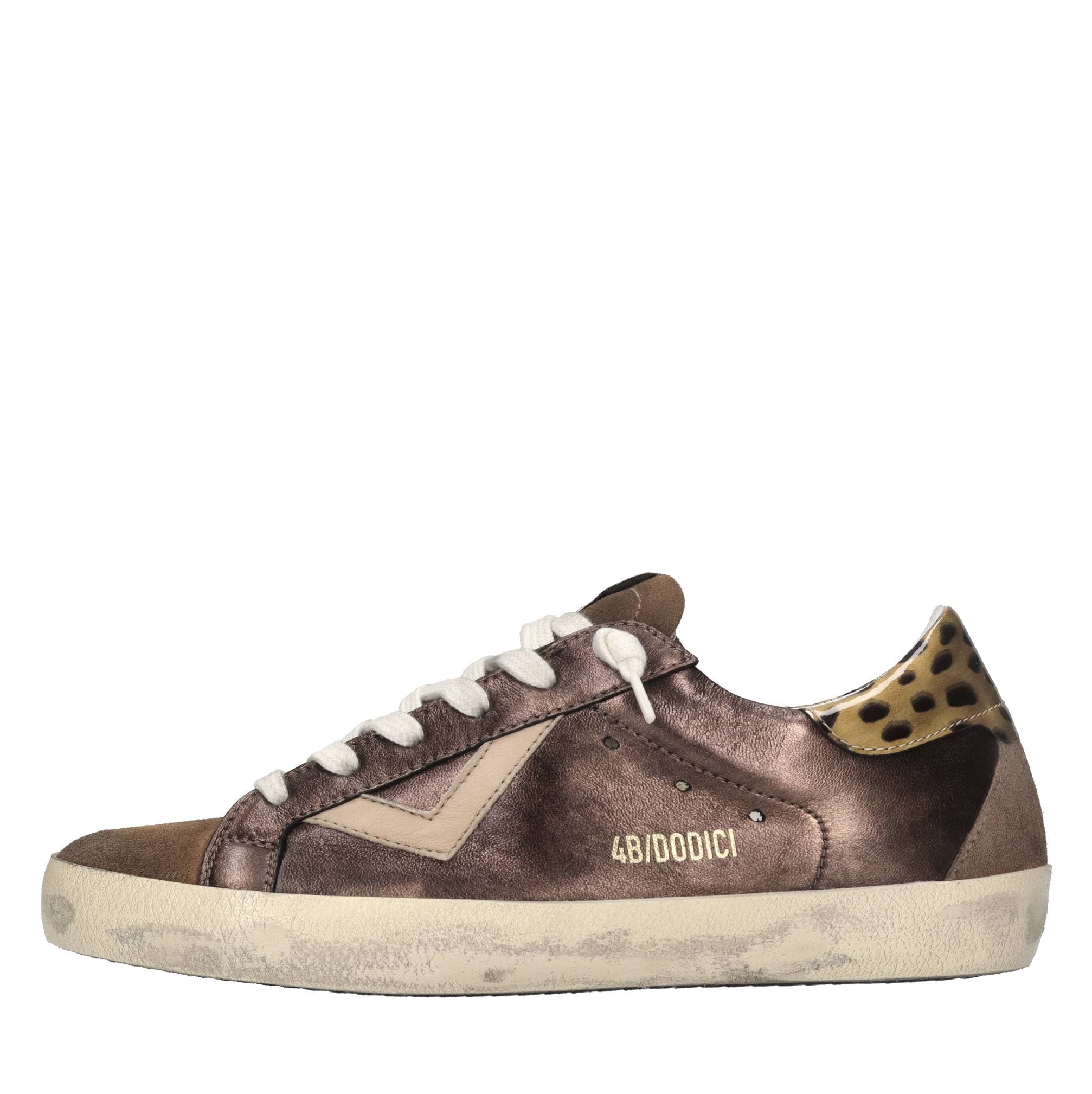 4B12 Sneakers