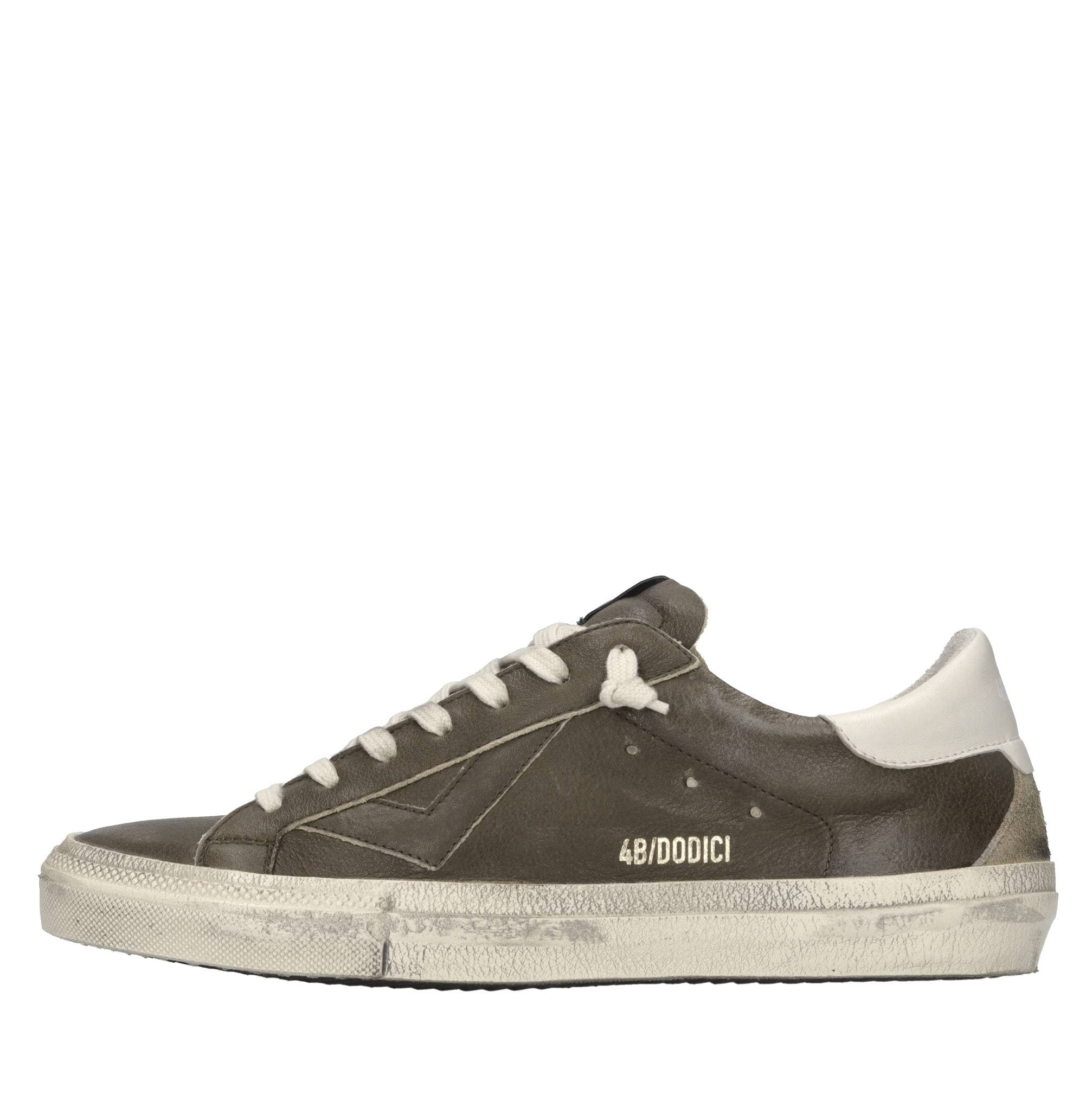 4B12 Sneakers