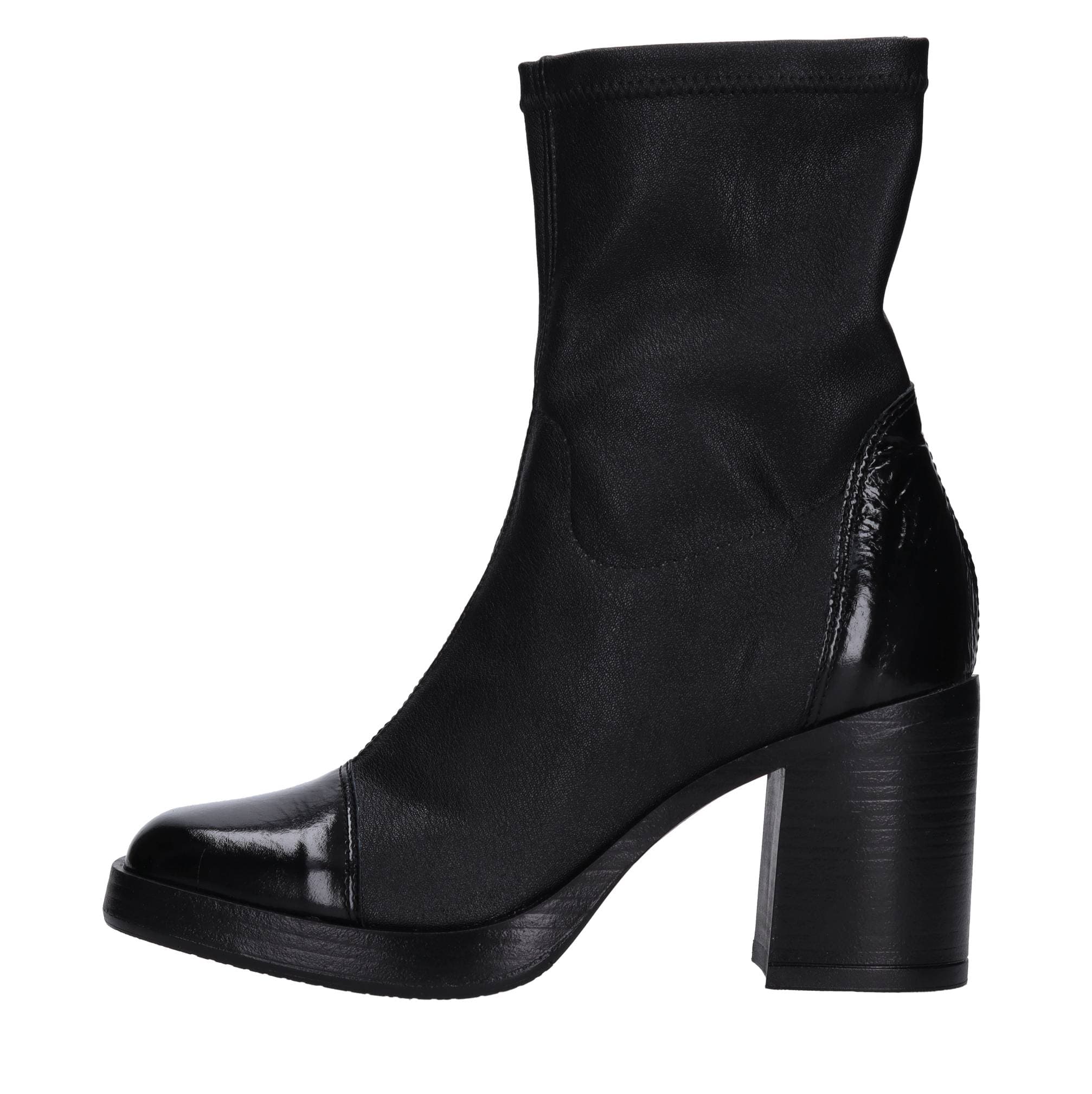 MJUS Boots