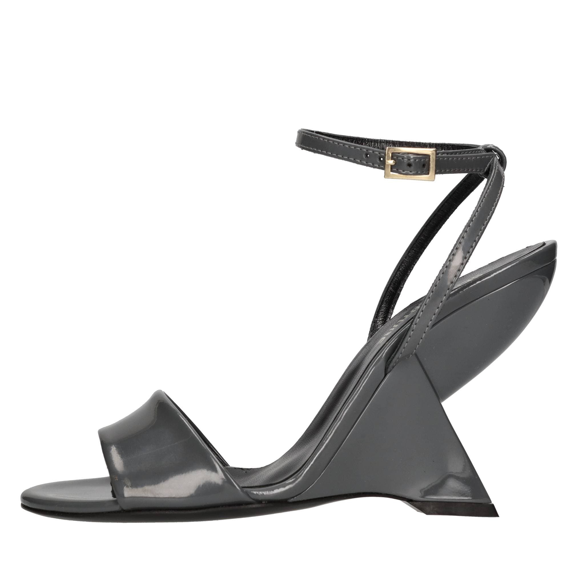 Semicouture With Heel
