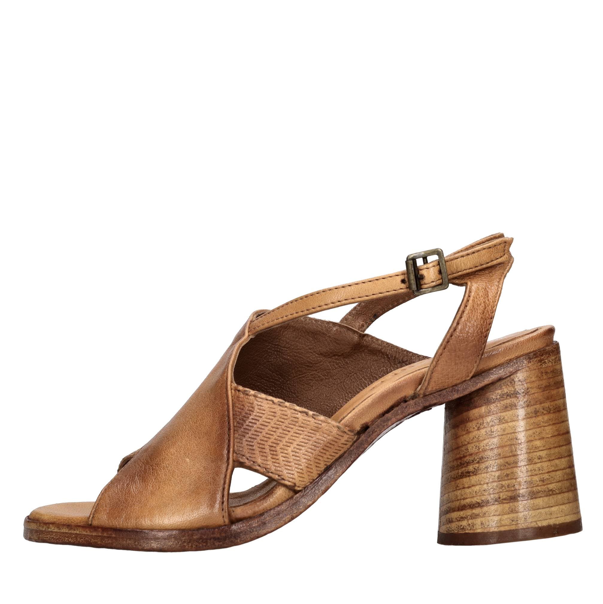 HUNDRED 100 Sandals