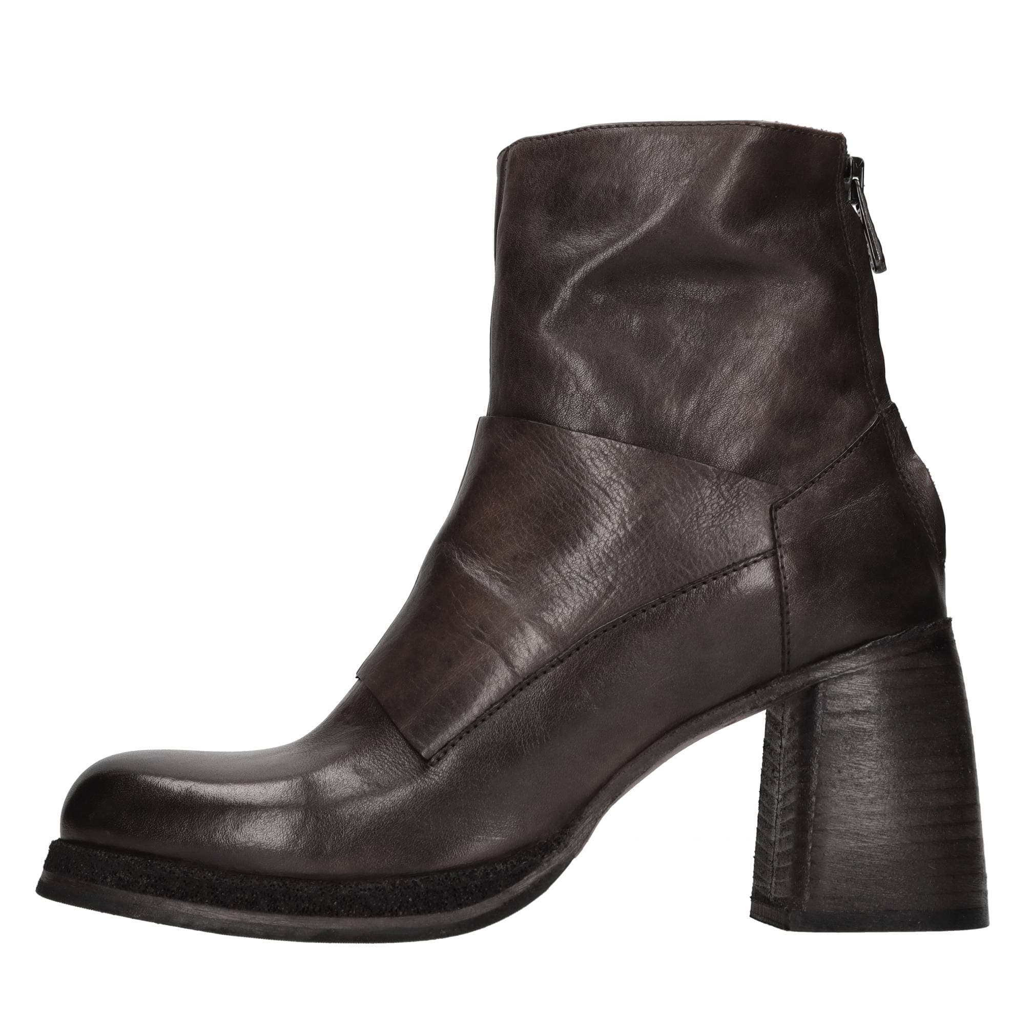 HUNDRED 100 Boots