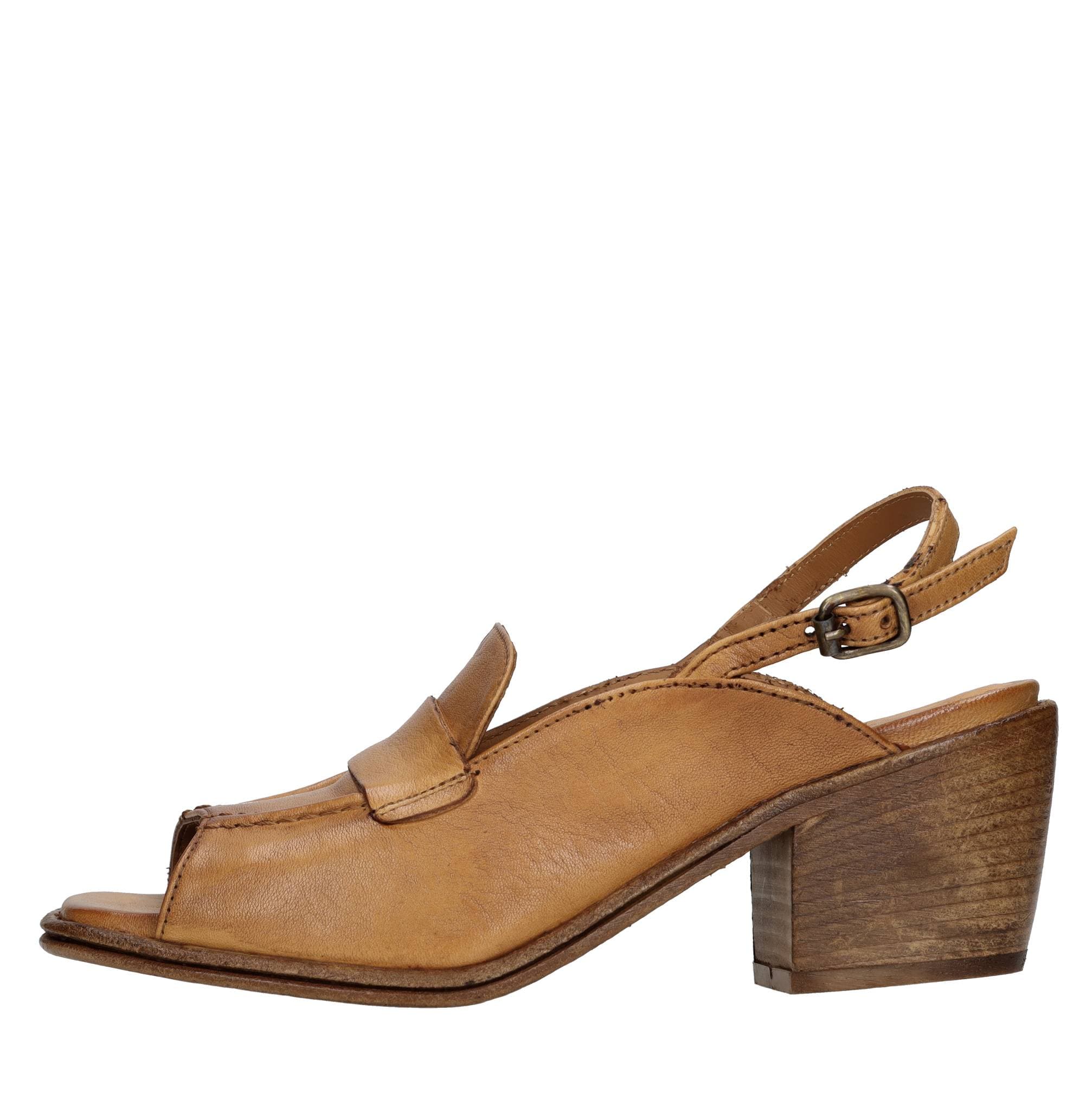 HUNDRED 100 Sandals