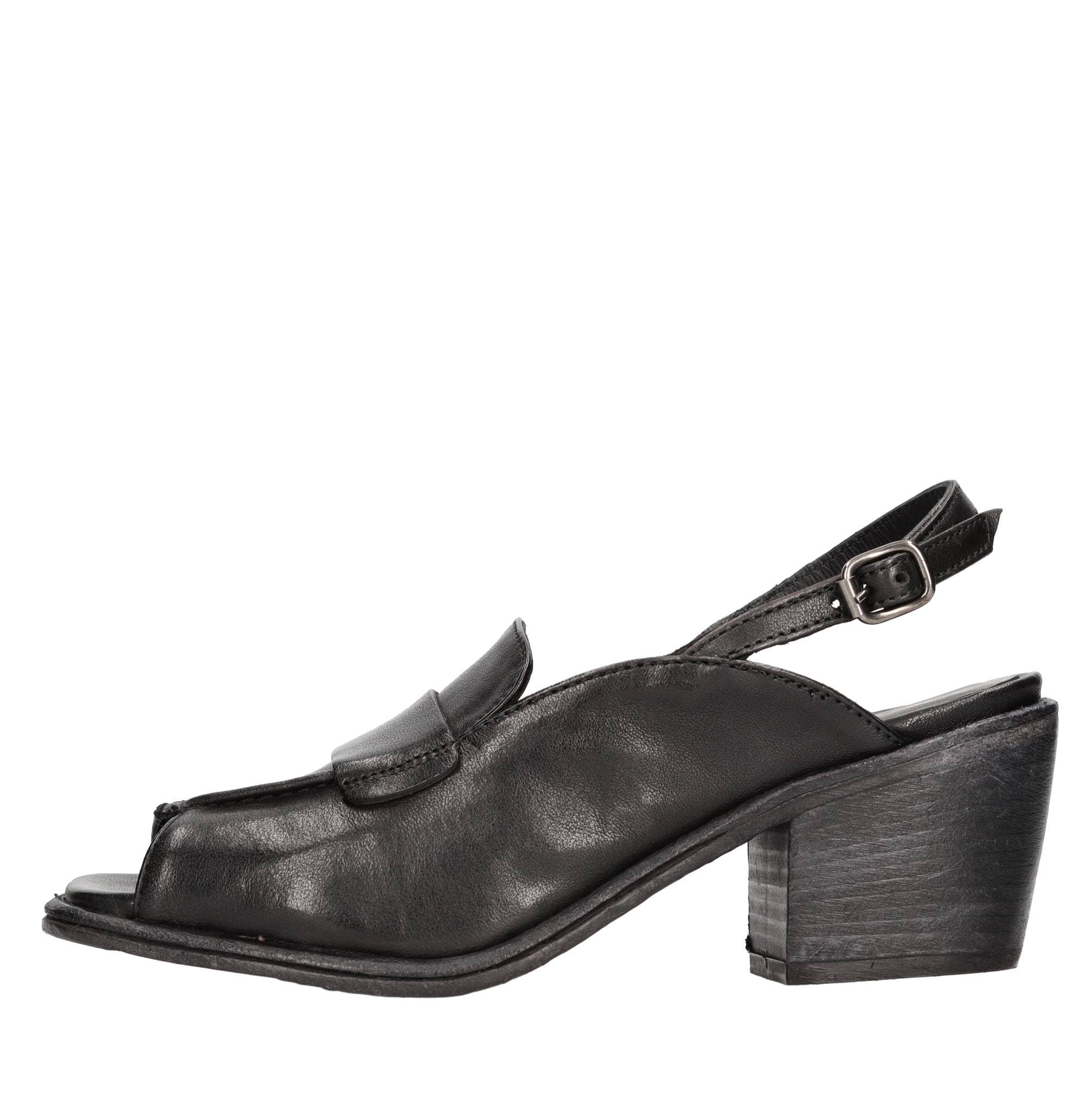 HUNDRED 100 Sandals