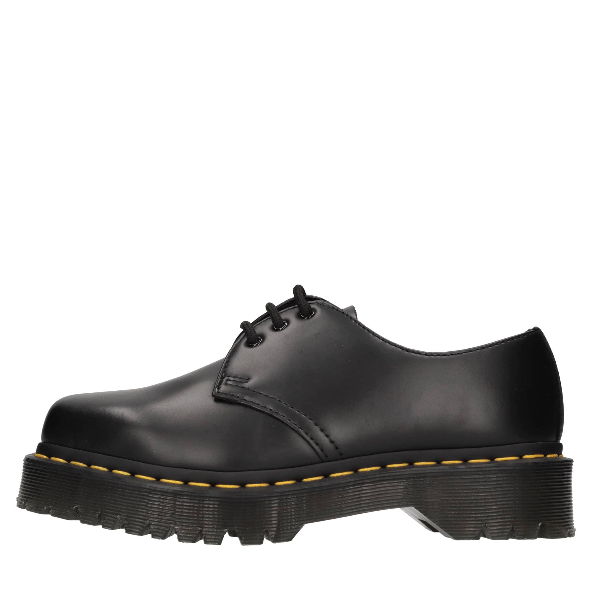 Leather lace-ups — Black