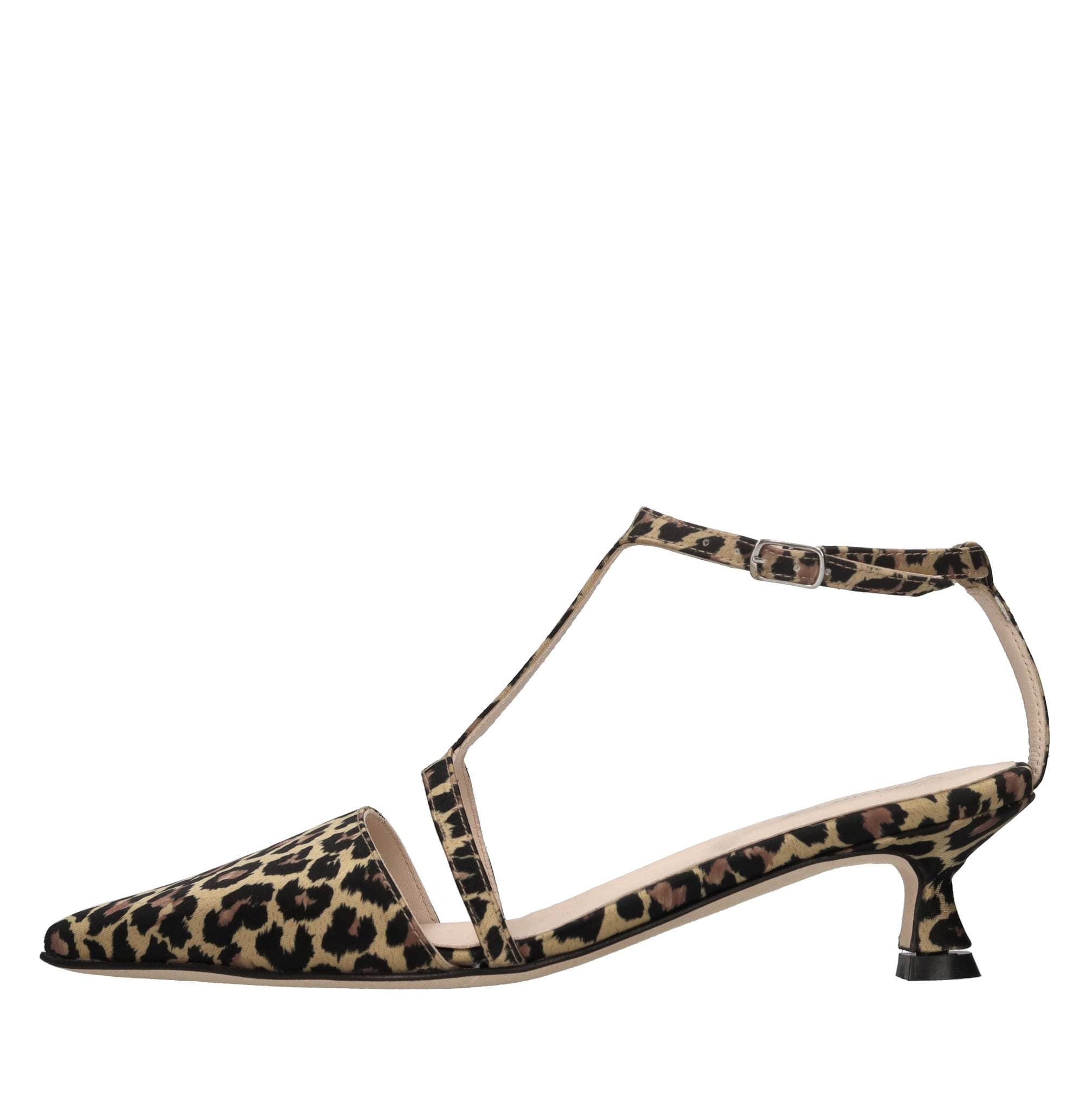 Anna F. With Heel