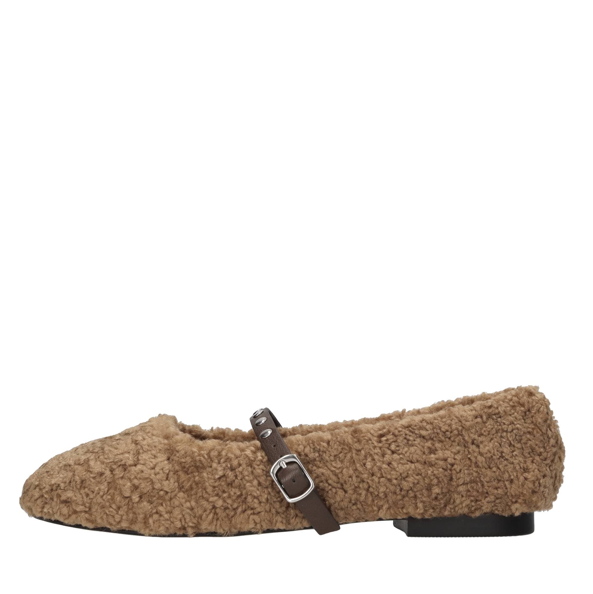 Emanuelle Vee Flat shoes