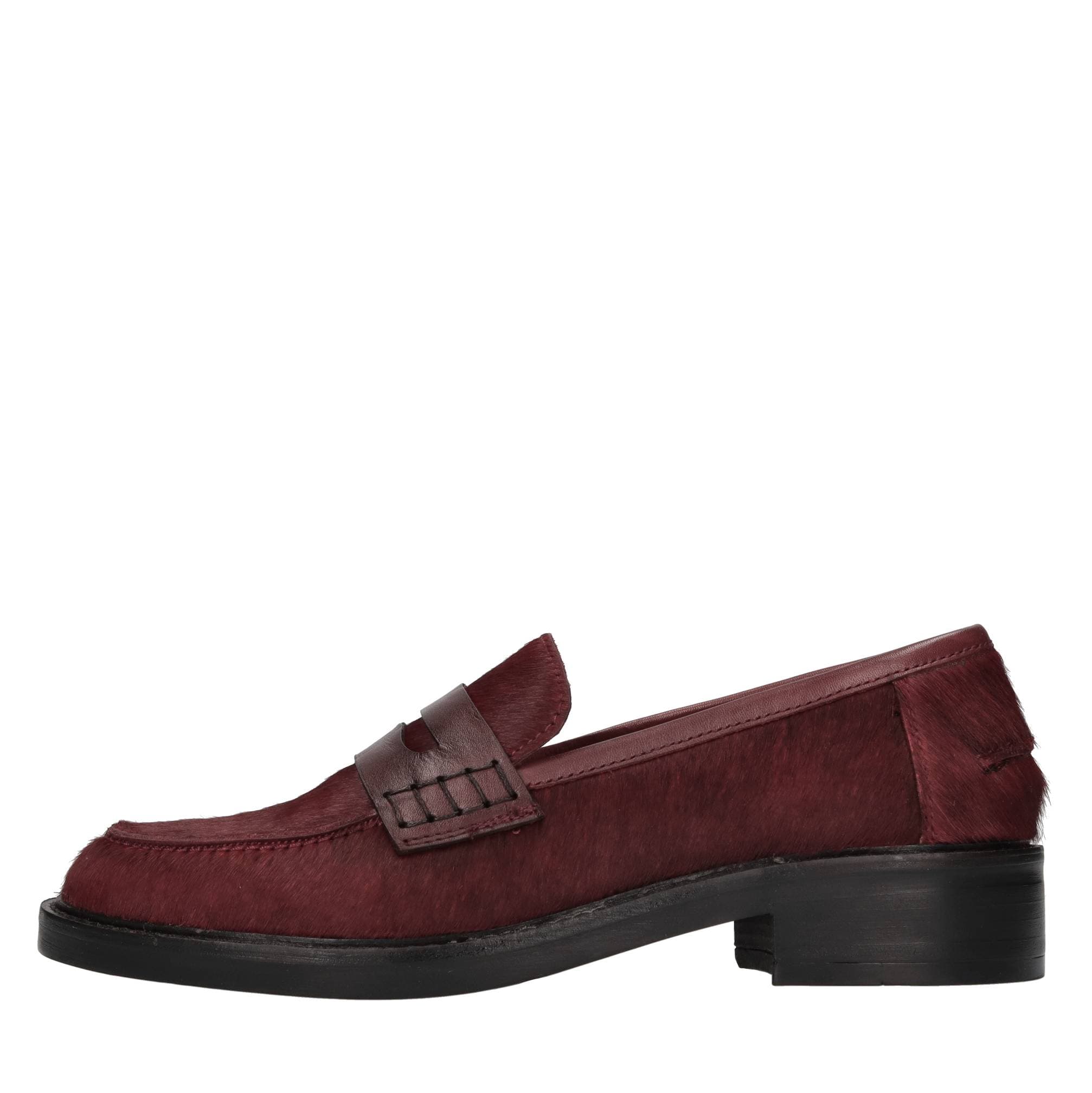 Emanuelle Vee Flat shoes