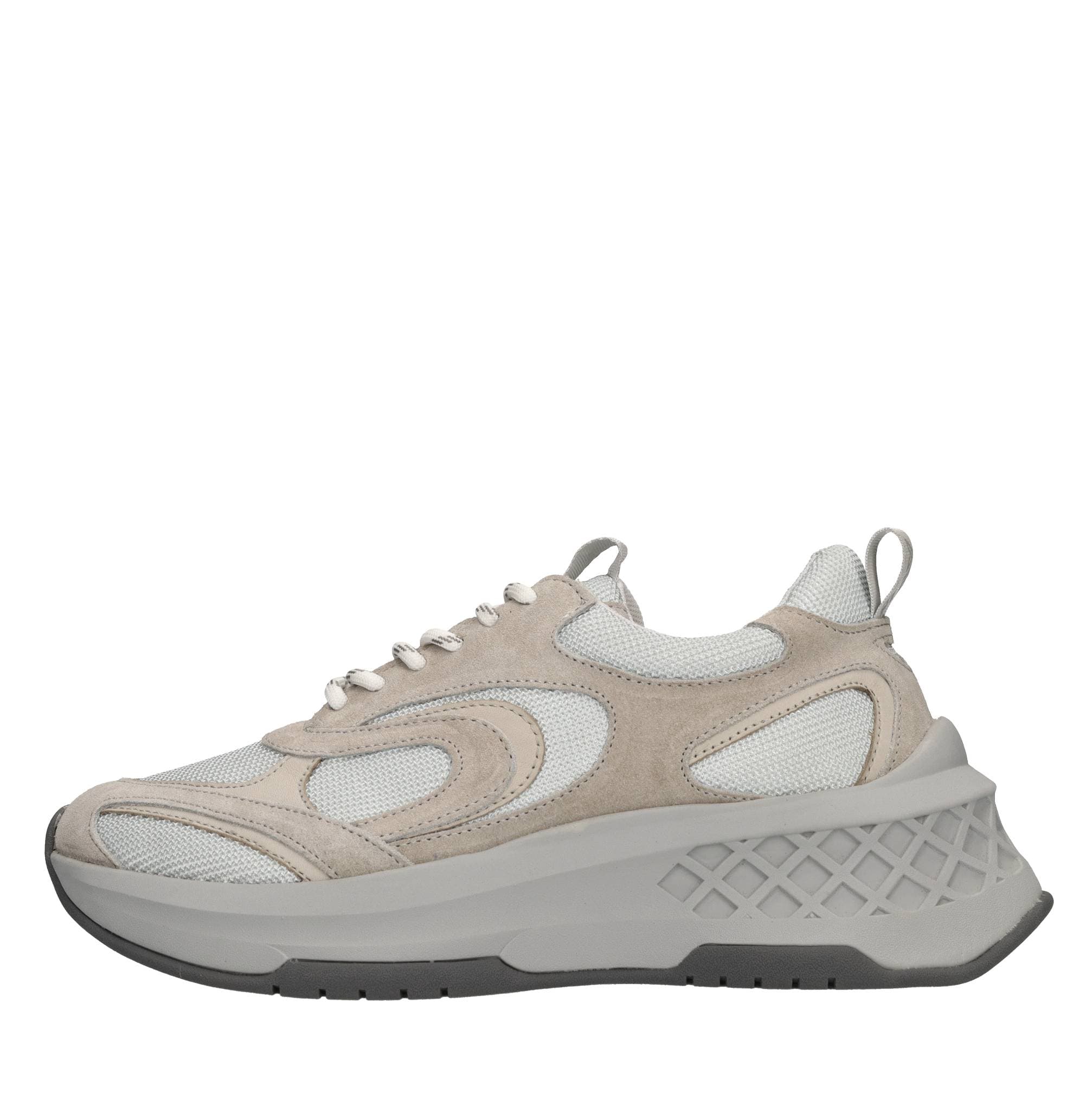 Emanuelle Vee Sneakers