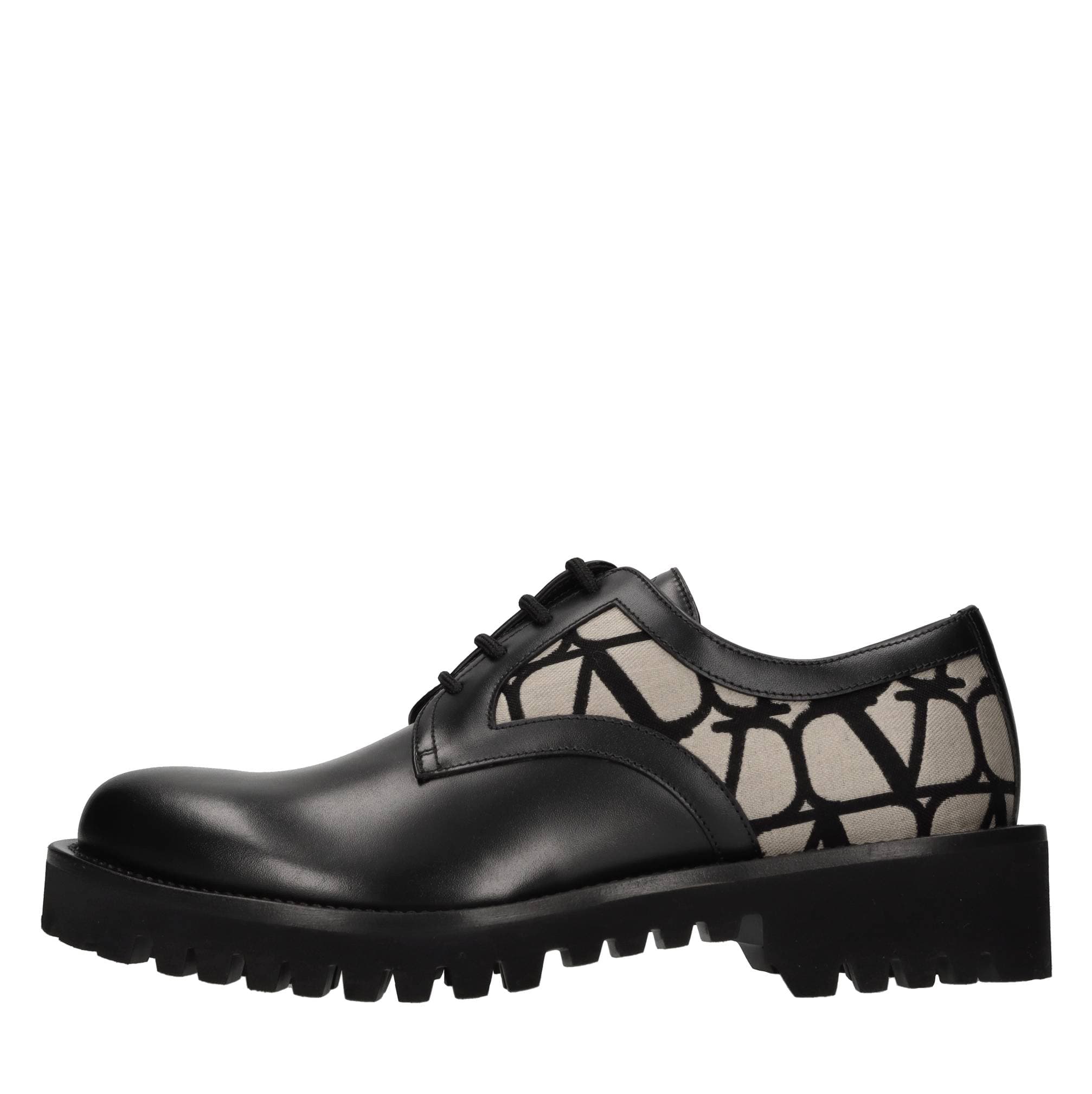 Valentino Garavani Flat shoes