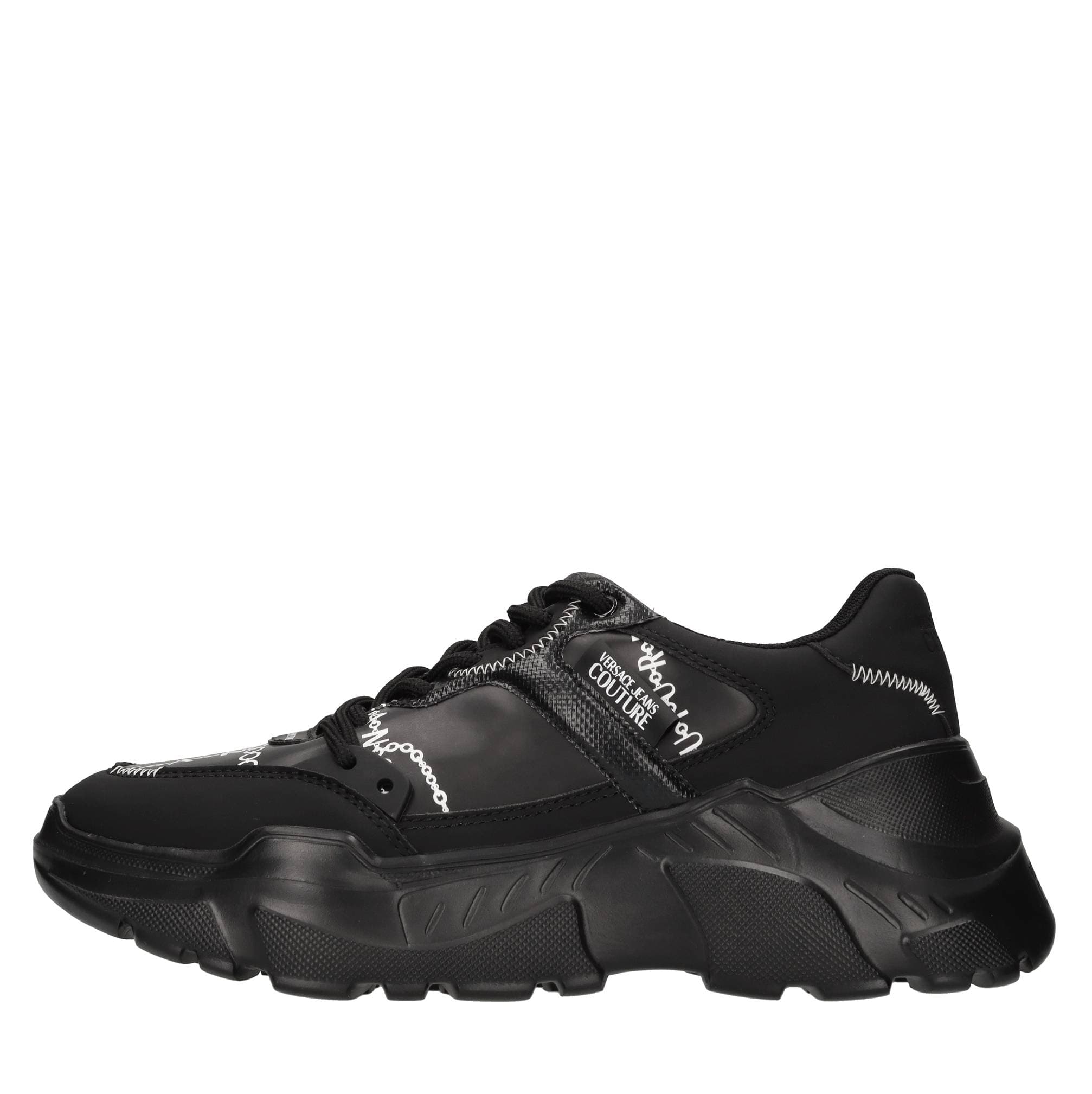 Sneakers made of fabric and other materials — Black