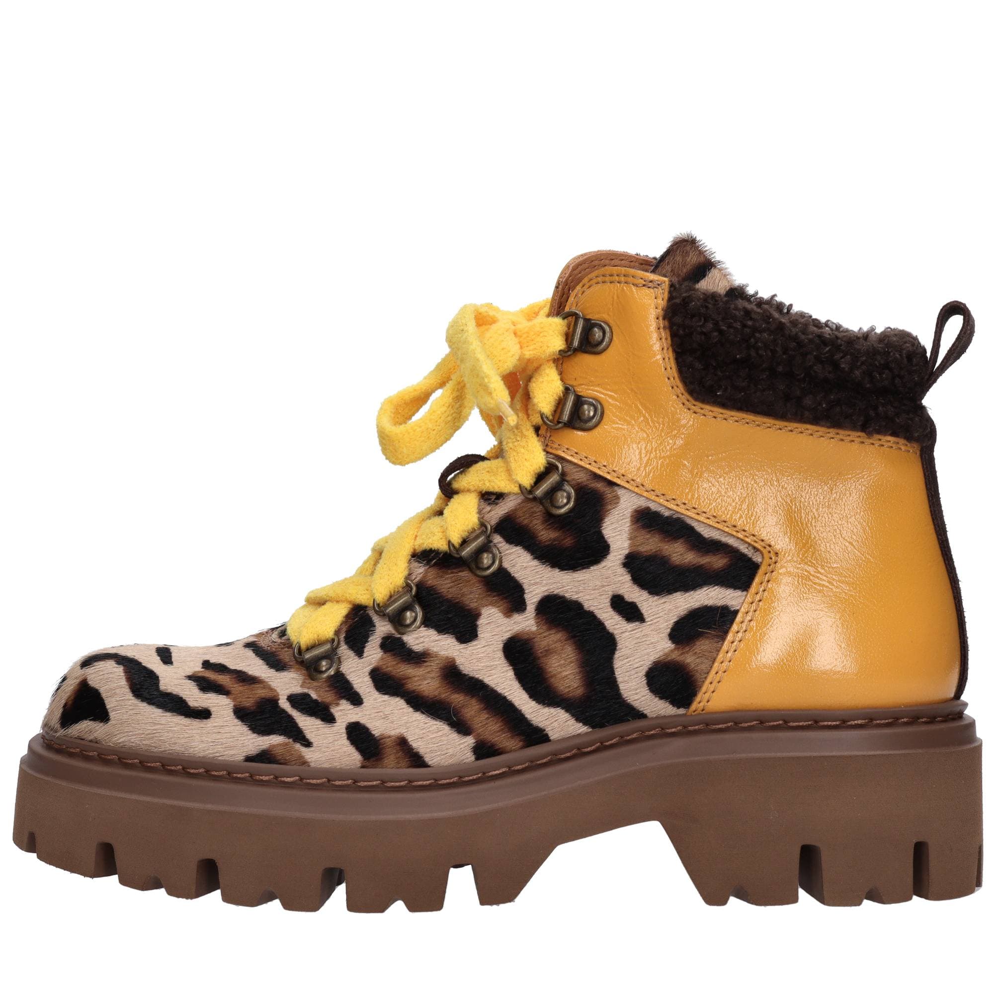 MAZE Boots