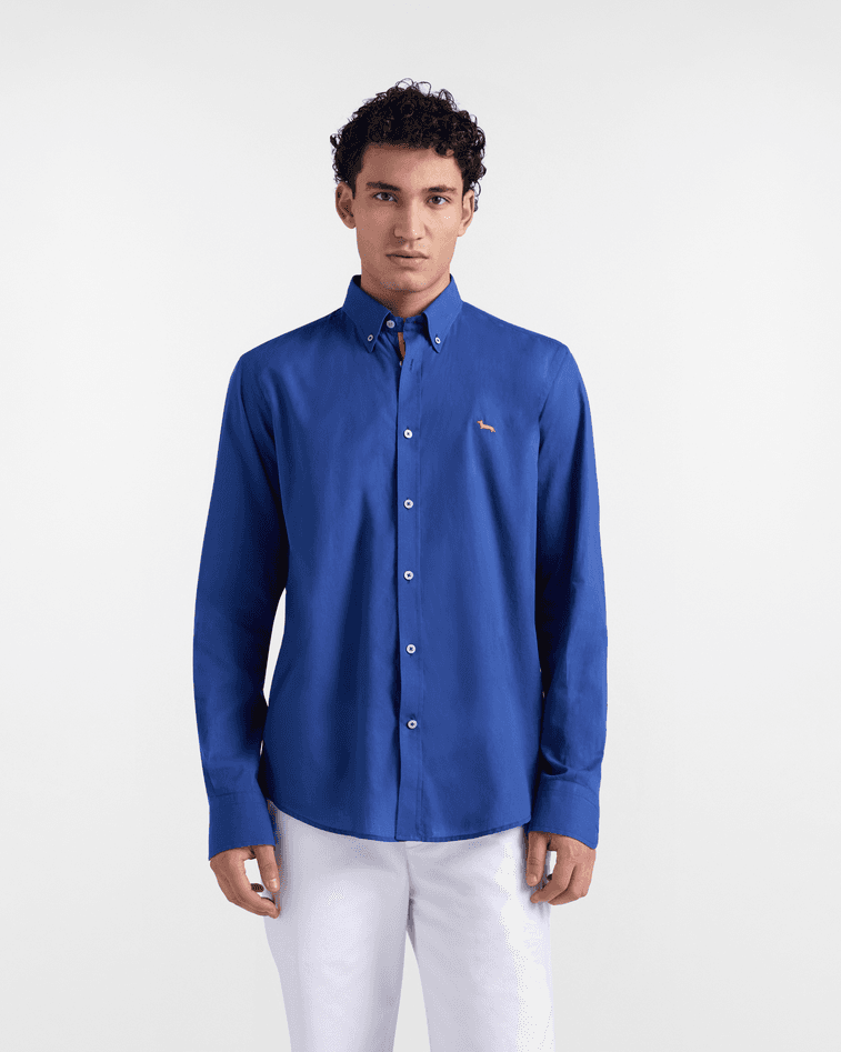 Solid colored shirt with piping man blue