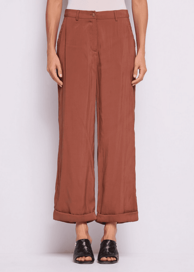 shorts woman brown