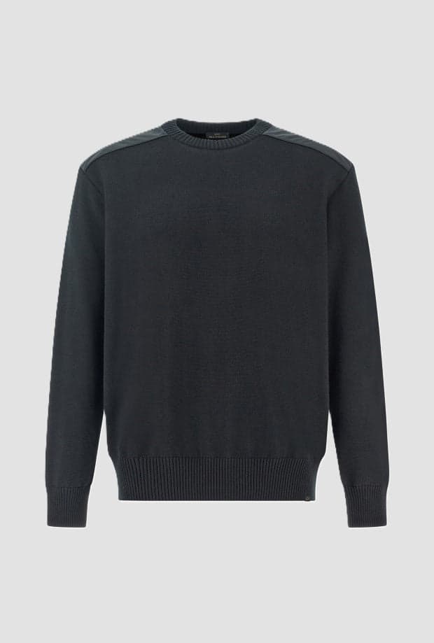 knitted wool with black man inserts