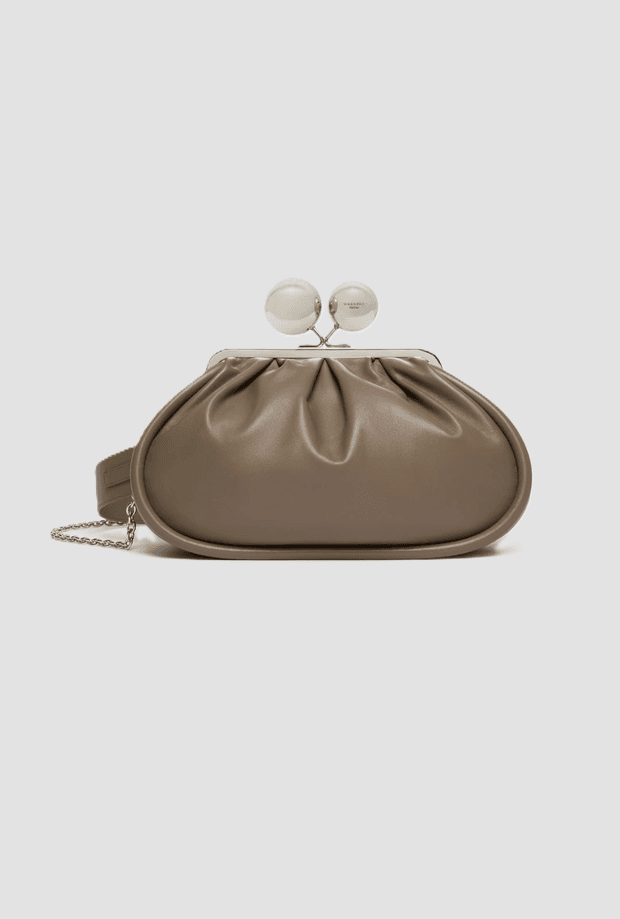 medium pastry bag in nappa woman mud