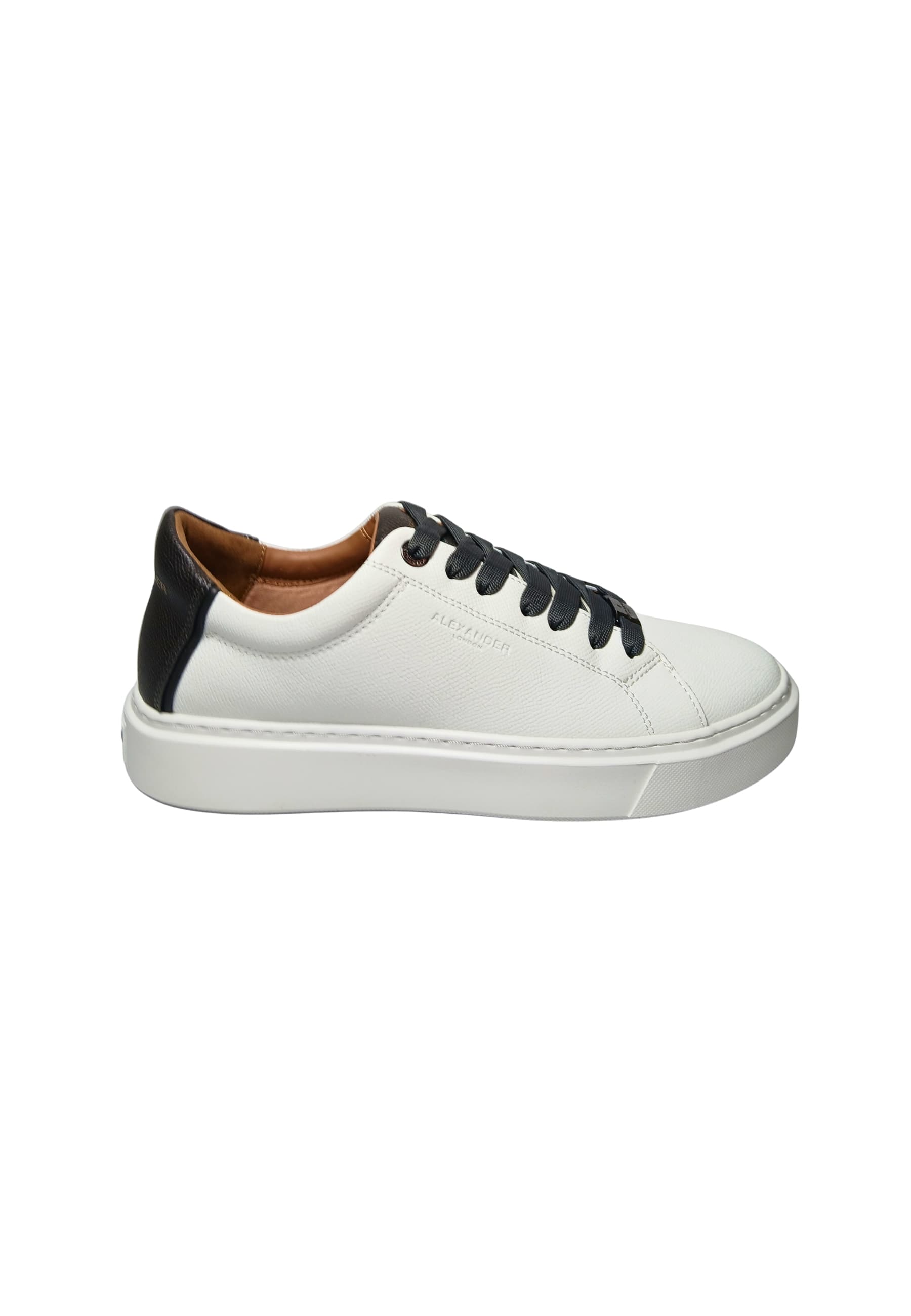 albcldm-9067-wdy Alexander Smith Men's White Leather