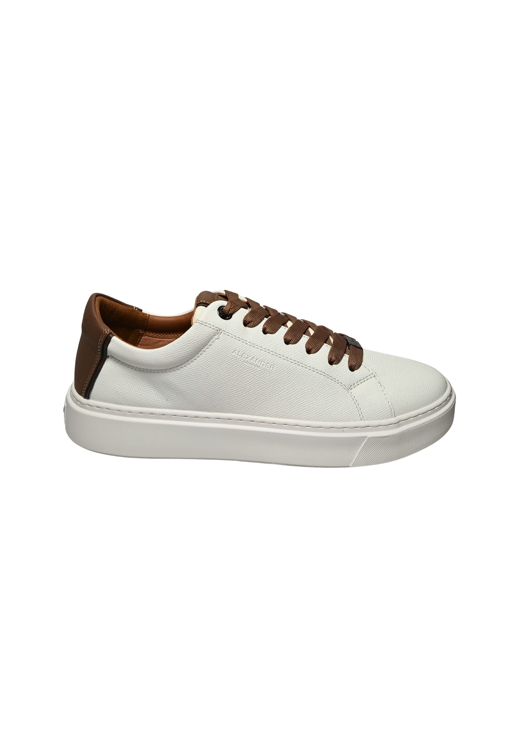albcldm-9067-wlo Alexander Smith Men's White Leather
