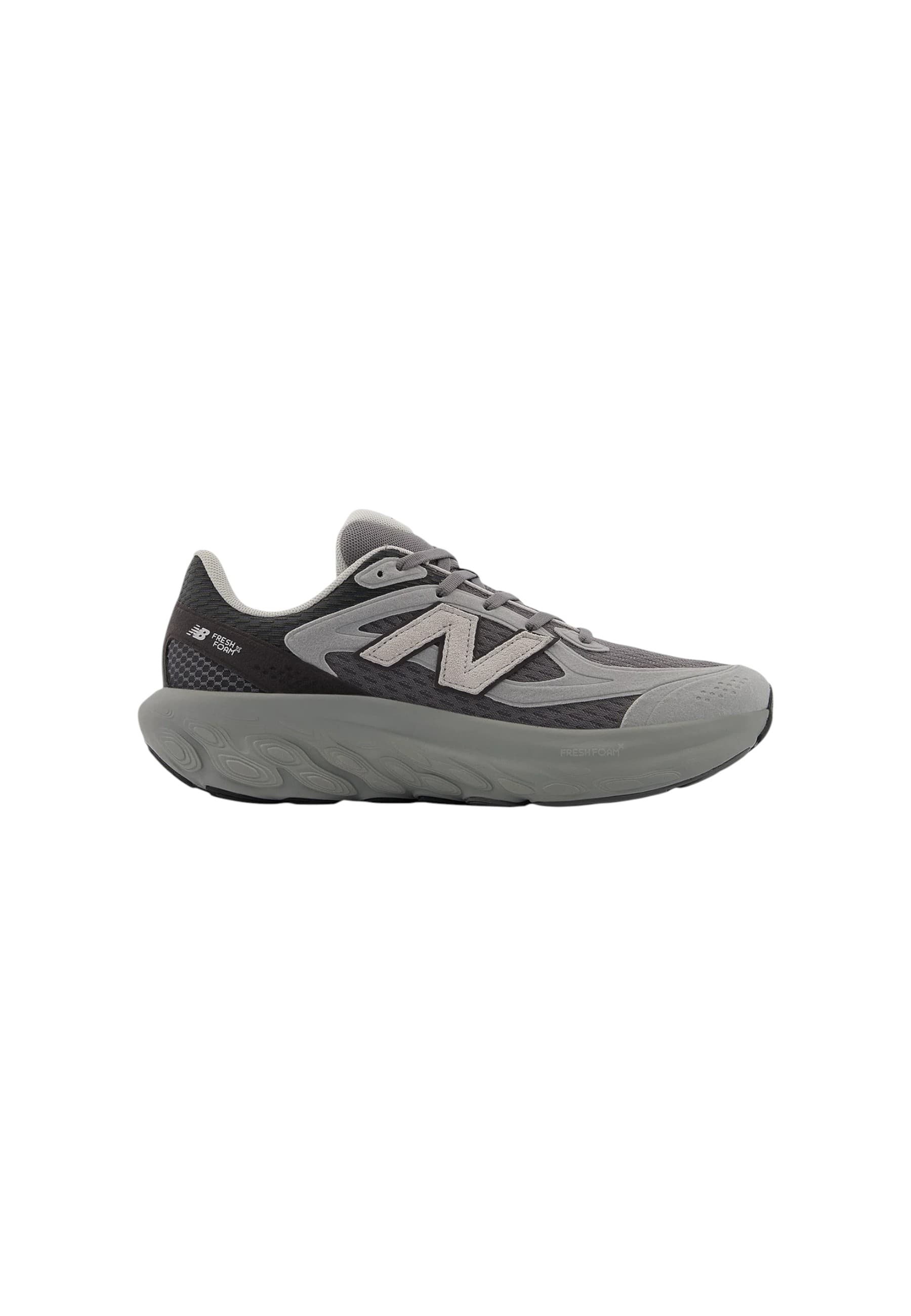 Adult unisex sneaker New Balance utrnaa Grey