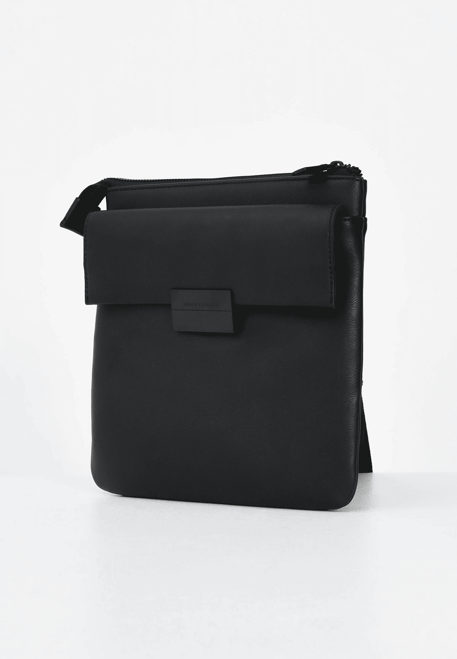 messenger bag Armani Exchange xm001615af17209-uc001 Black