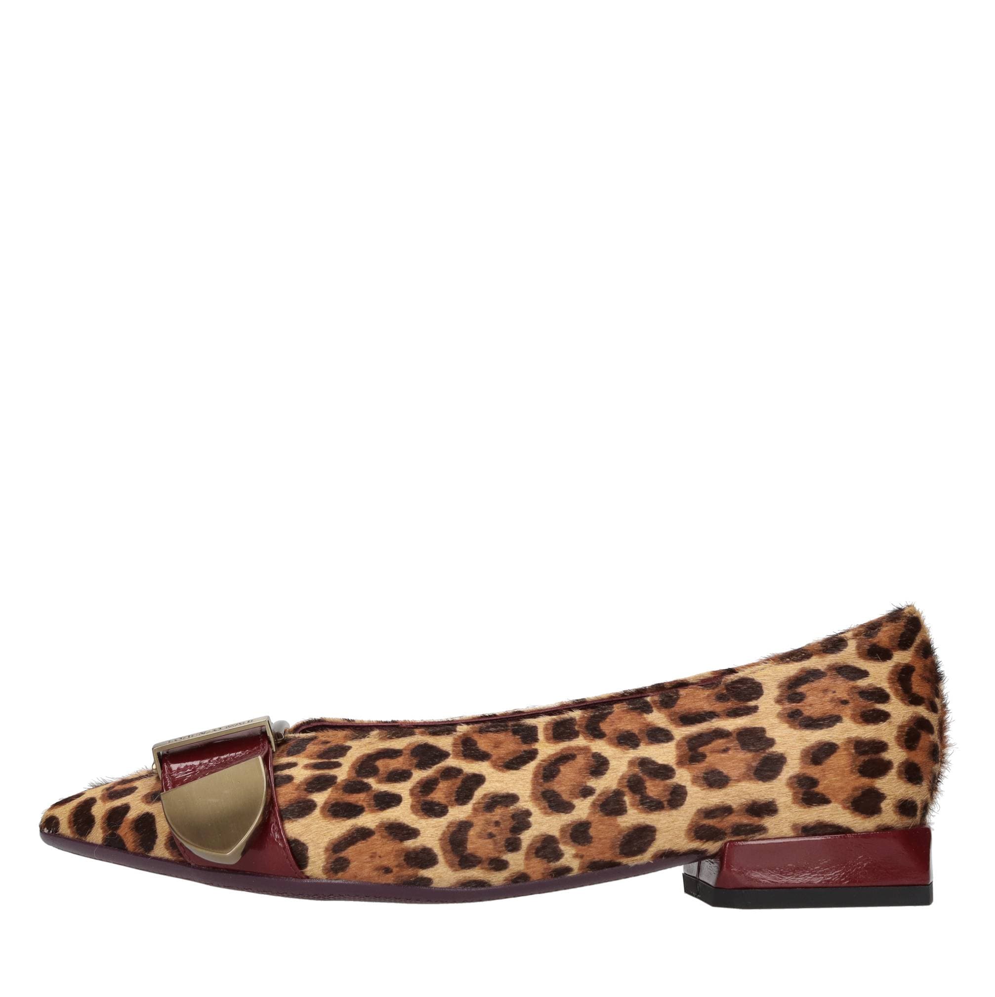 Leather and ponyhide ballet flats