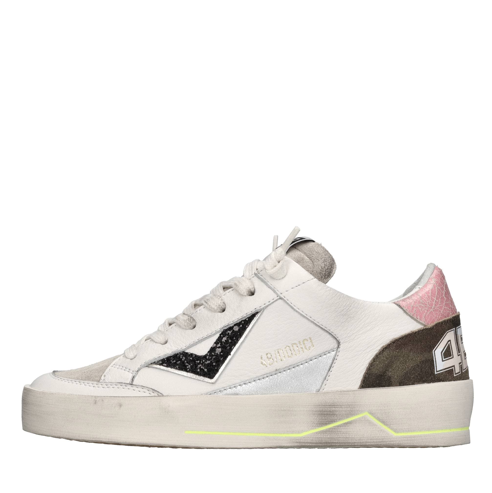4B12 Sneakers