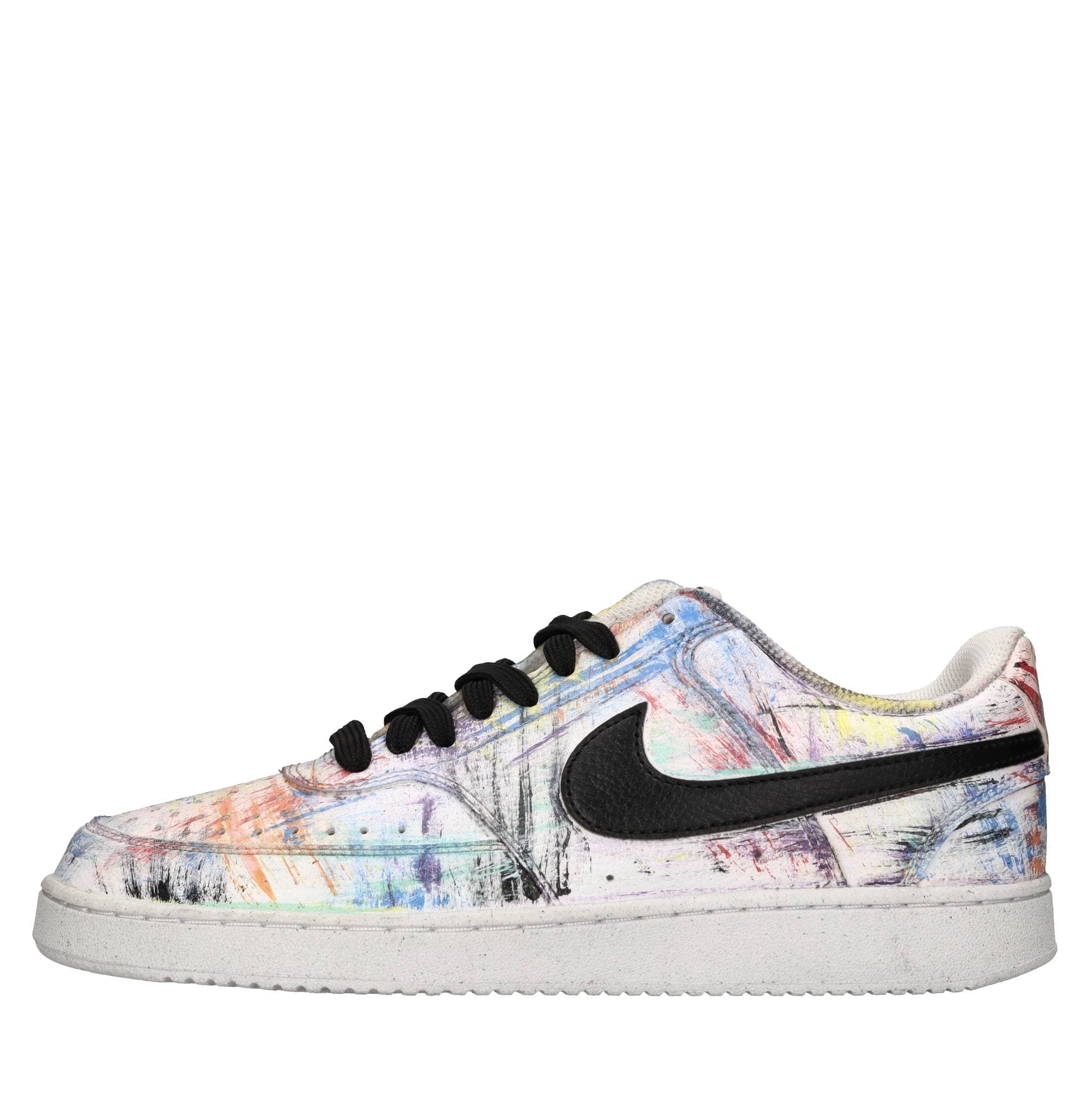 NIKE SEDDYS Sneakers