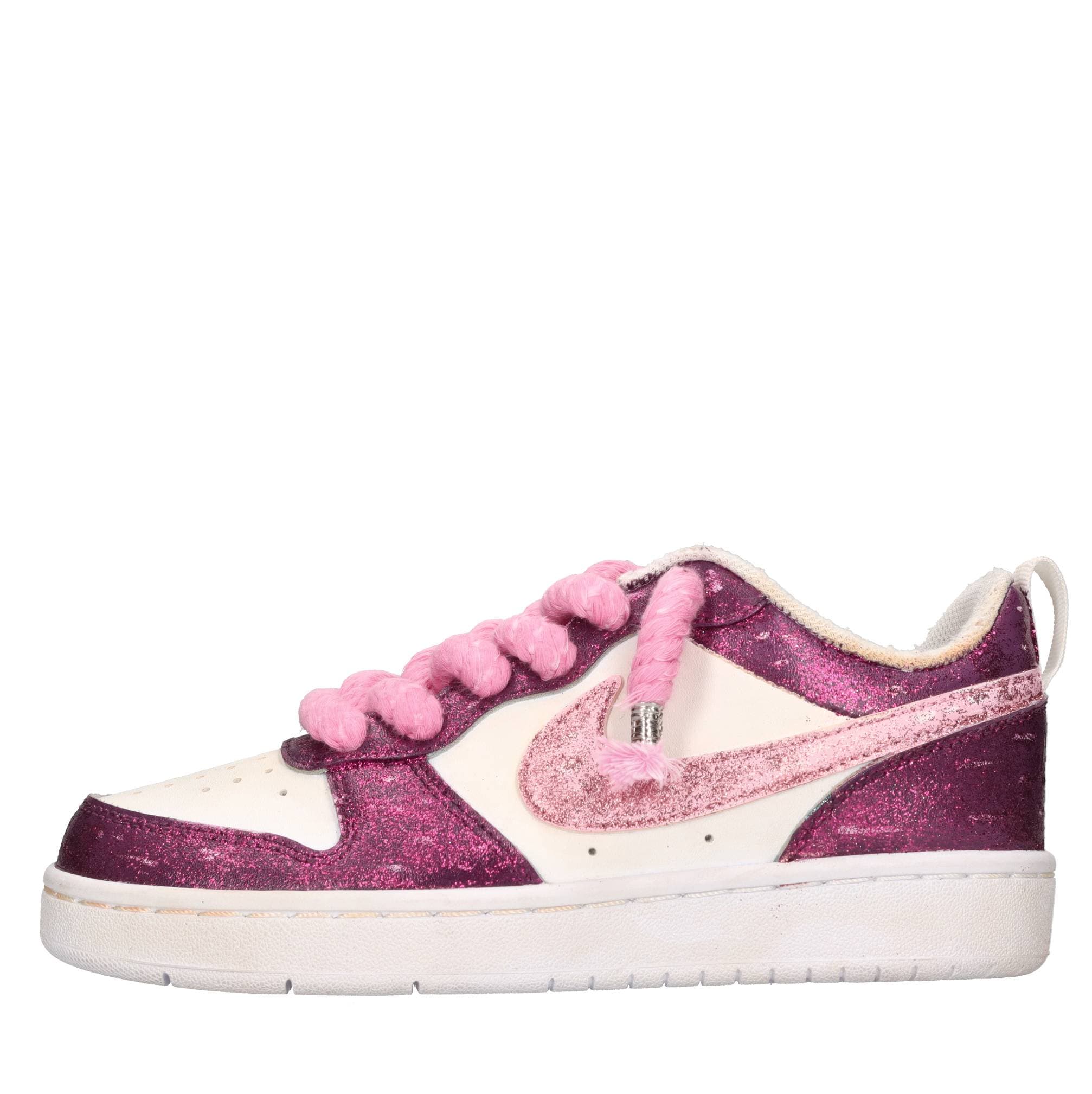 NIKE SEDDYS Sneakers
