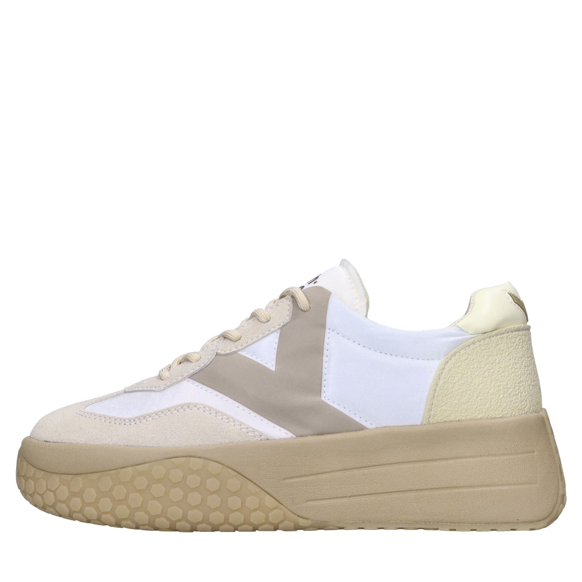 KEH NOO Sneakers