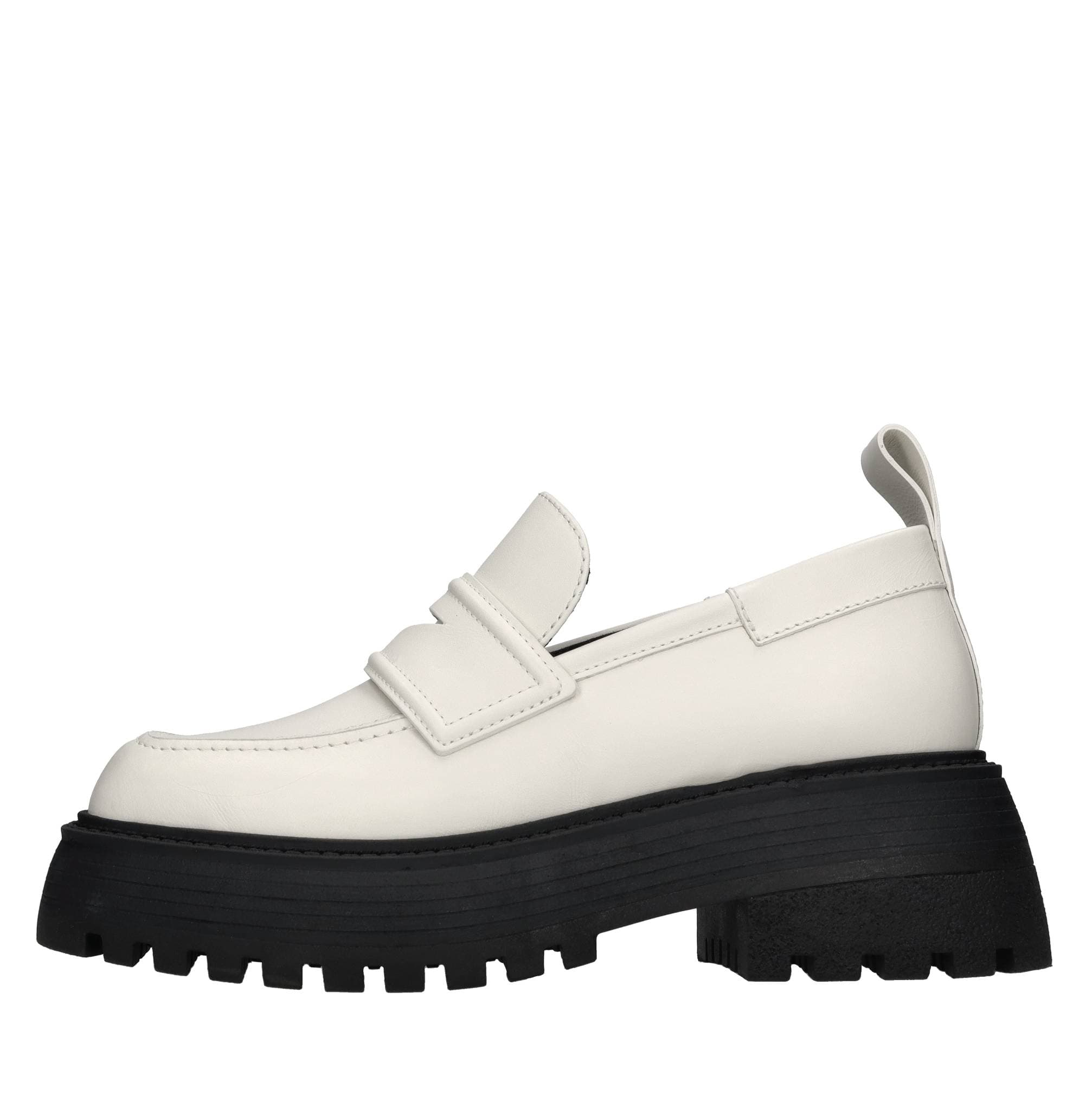 3JUIN Flat shoes