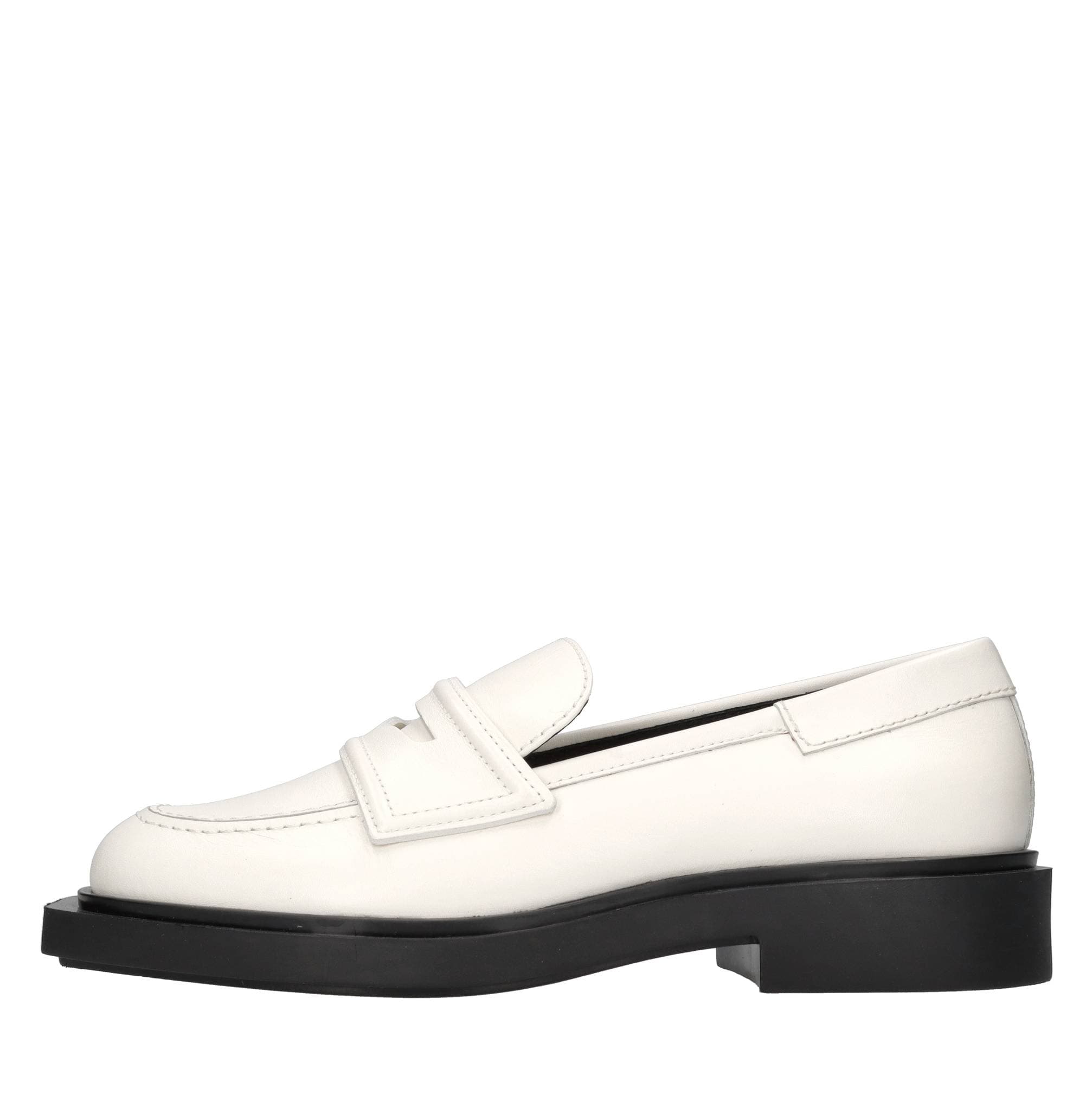 3JUIN Flat shoes