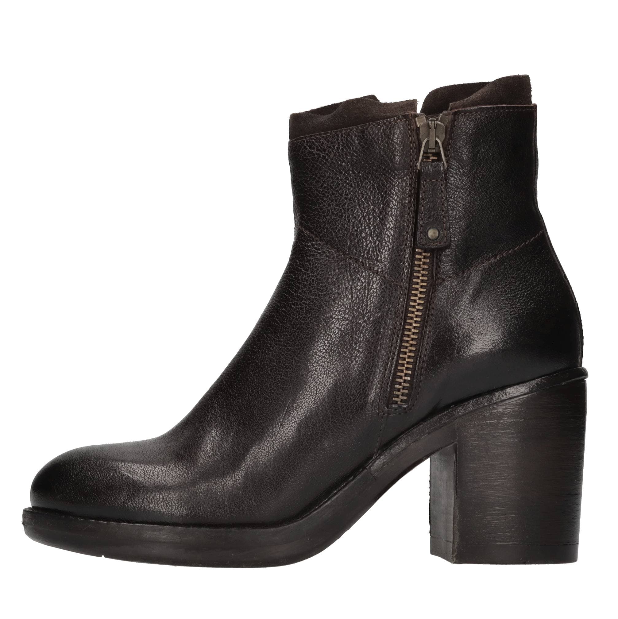 Leather ankle boots with suede trim — Brown